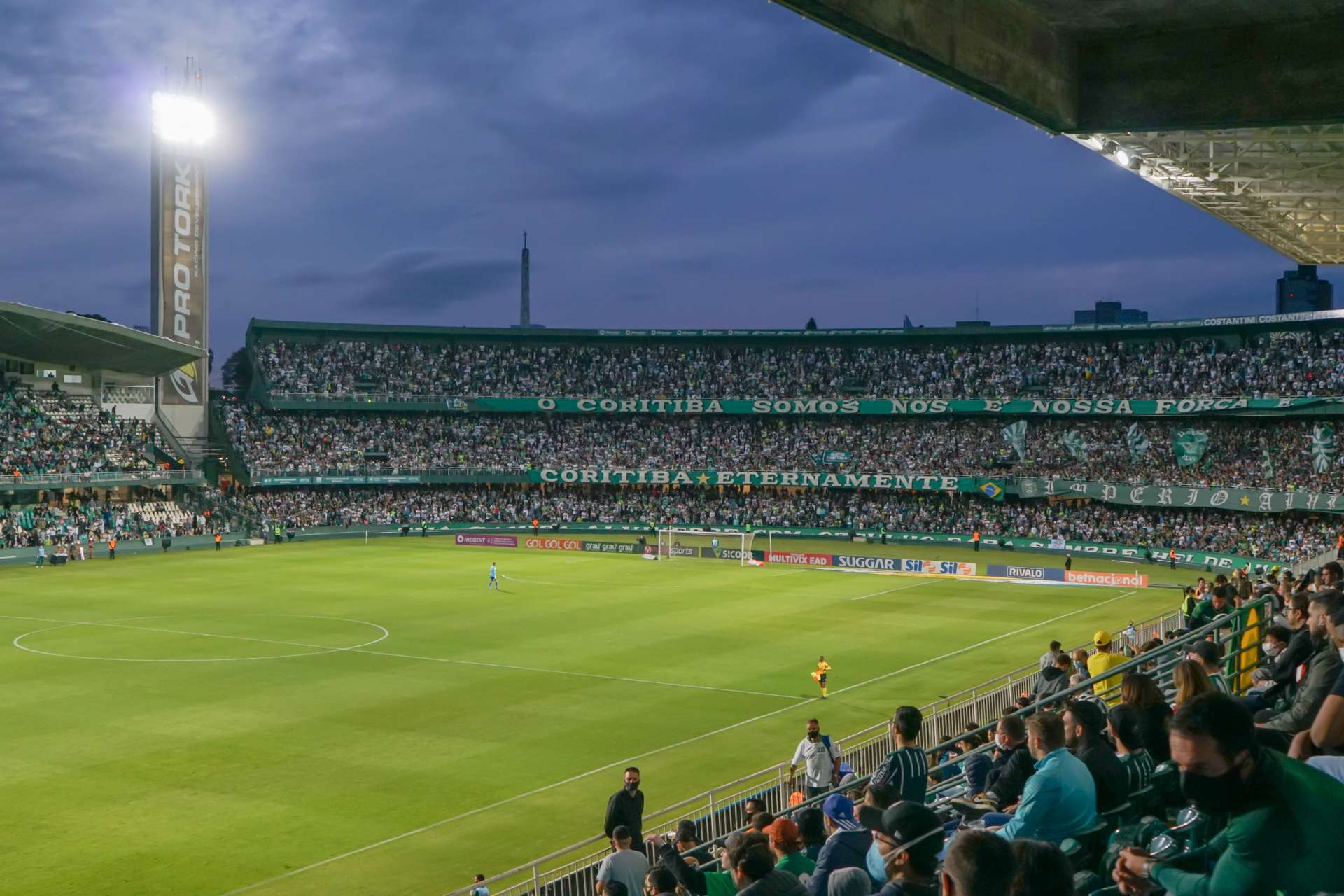 S�cio, garanta o seu lugar no Couto para #CFCxFCC! 
