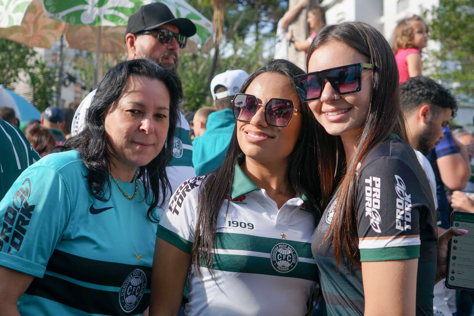 S�CIO, TRAGA DOIS AMIGOS PARA O JOGO!