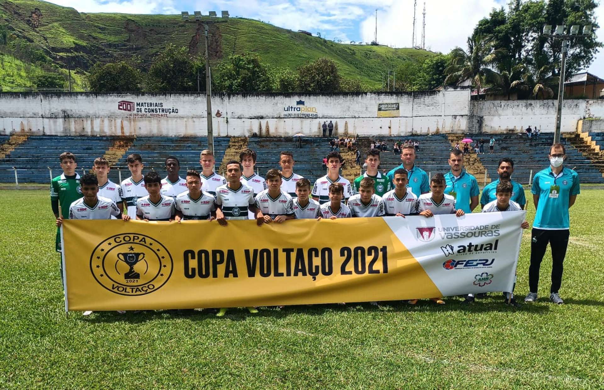 Coxa sub-14 estreia na Copa Volta�o