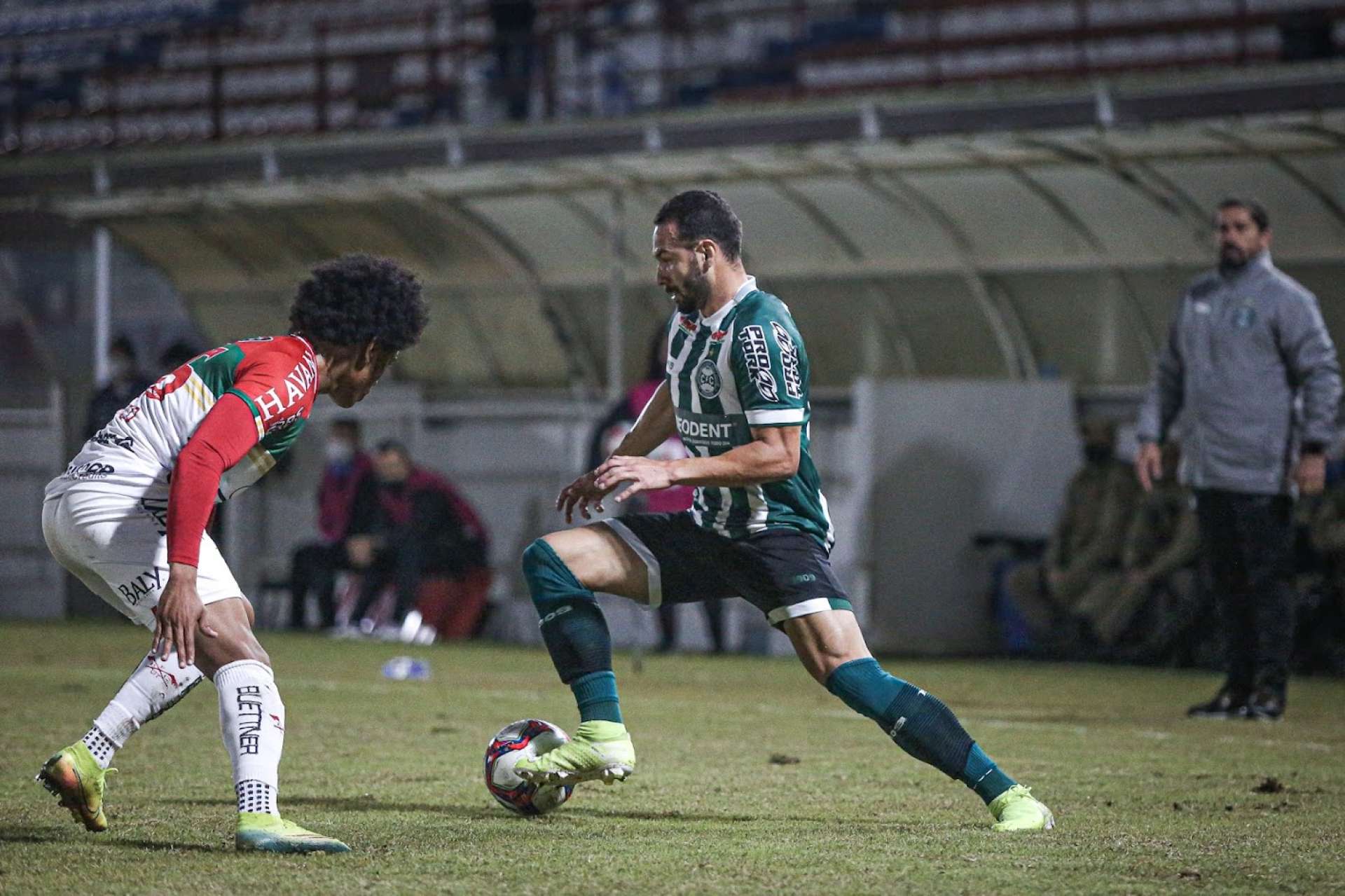 Coxa renova com atacante �dson 