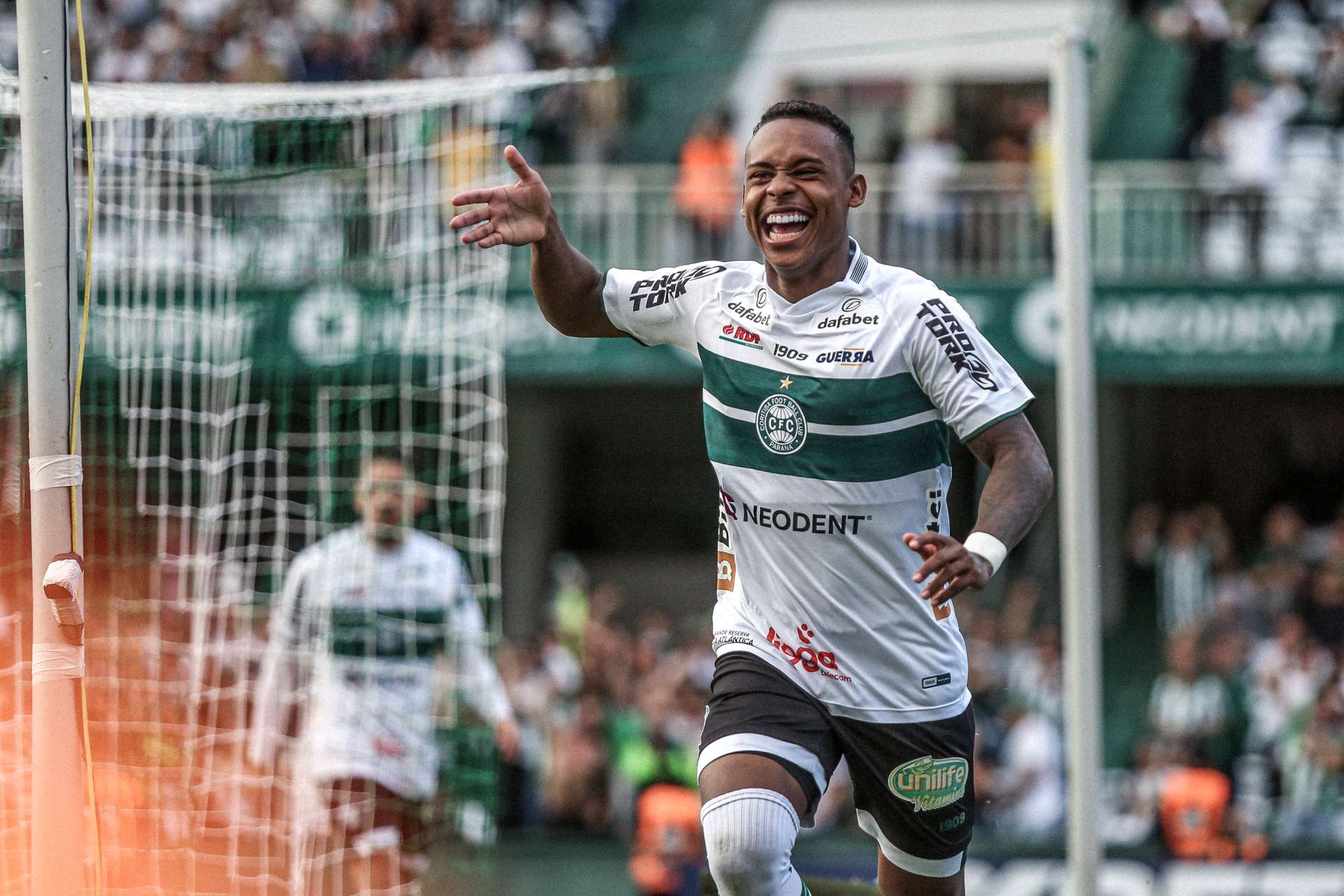 Coxa estreia no Brasileir�o no domingo 