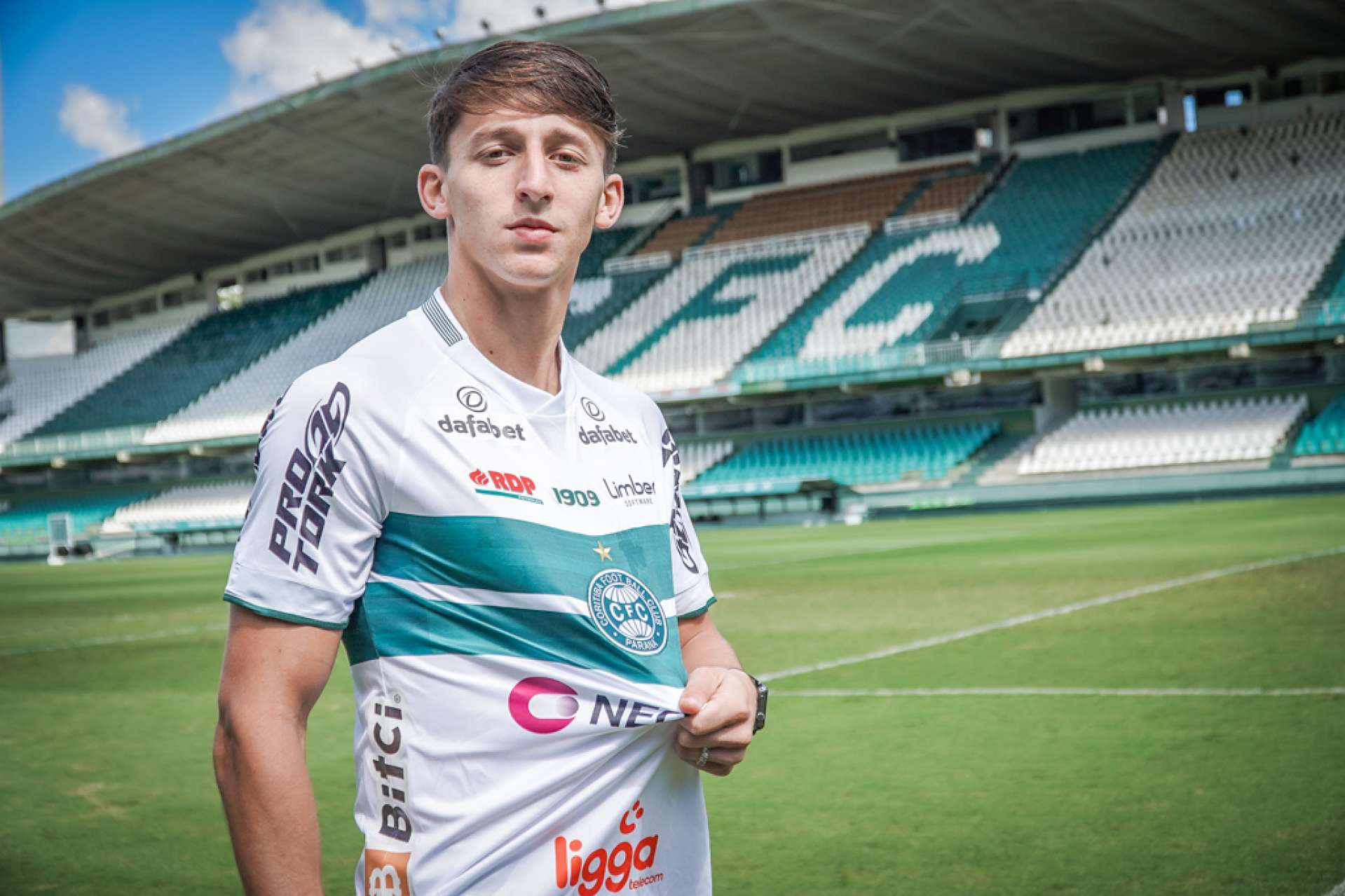 Galarza � convocado para a sele��o do Paraguai