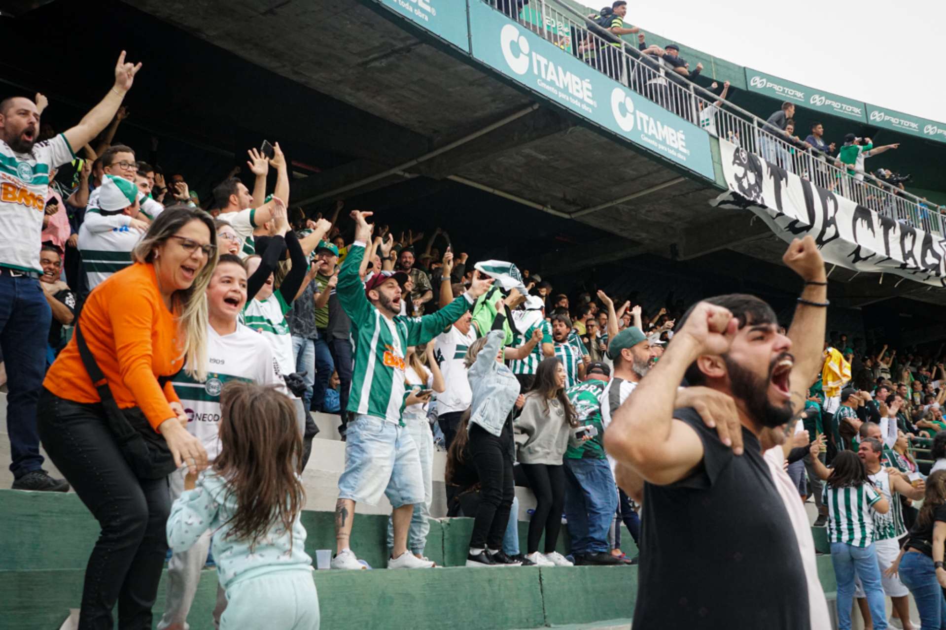 S�cio, fa�a o seu check-in para #CFCxSPFC