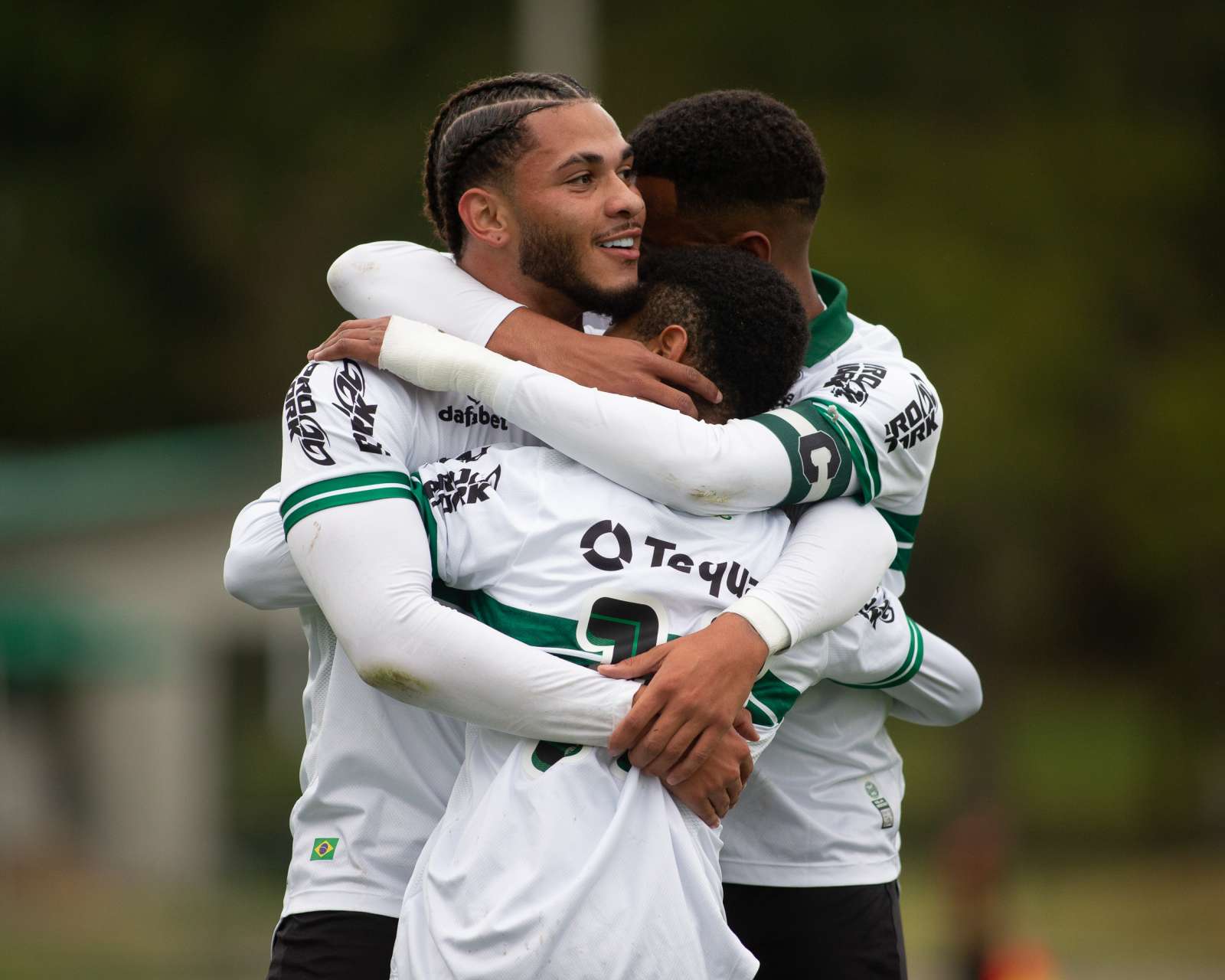 3 jogos e 3 vit�rias dos Pi�s do Couto