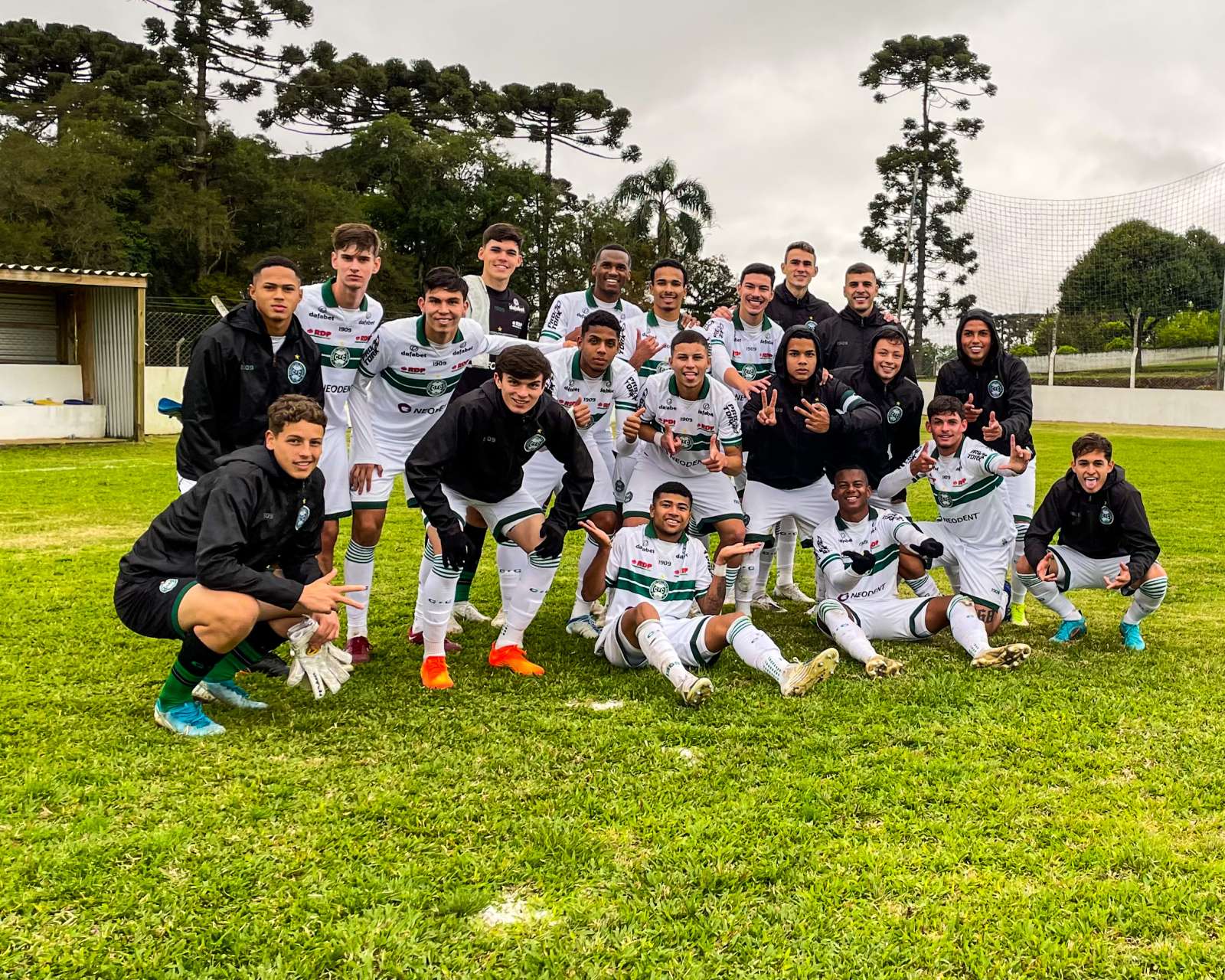 Sub-20 encaminha vaga na semi do Paranaese