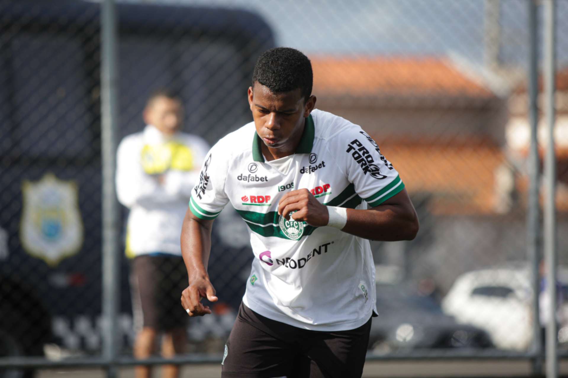 Servi�o de jogo - Paranaense sub-20