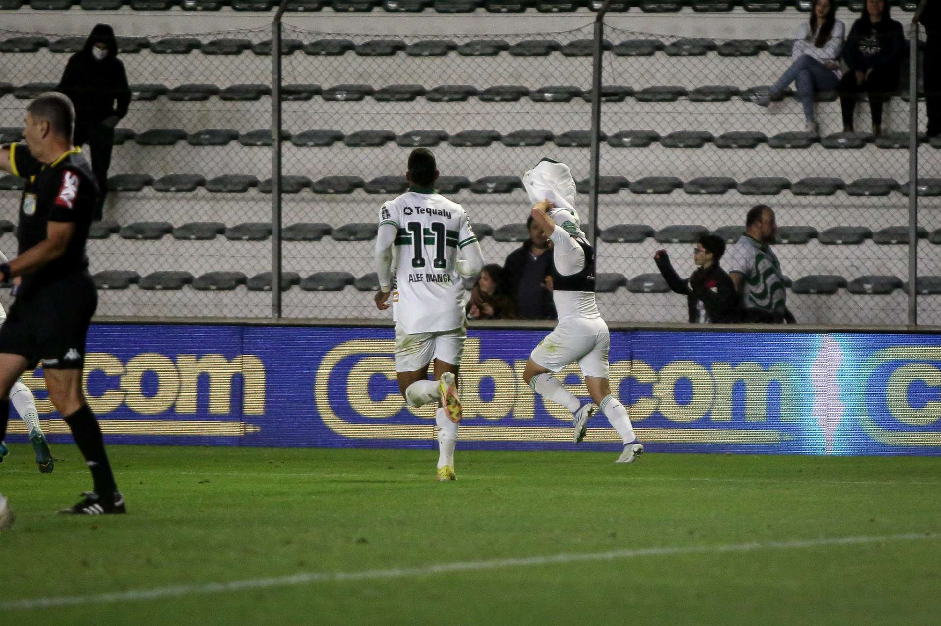 Vit�ria importante no Alfredo Jaconi 