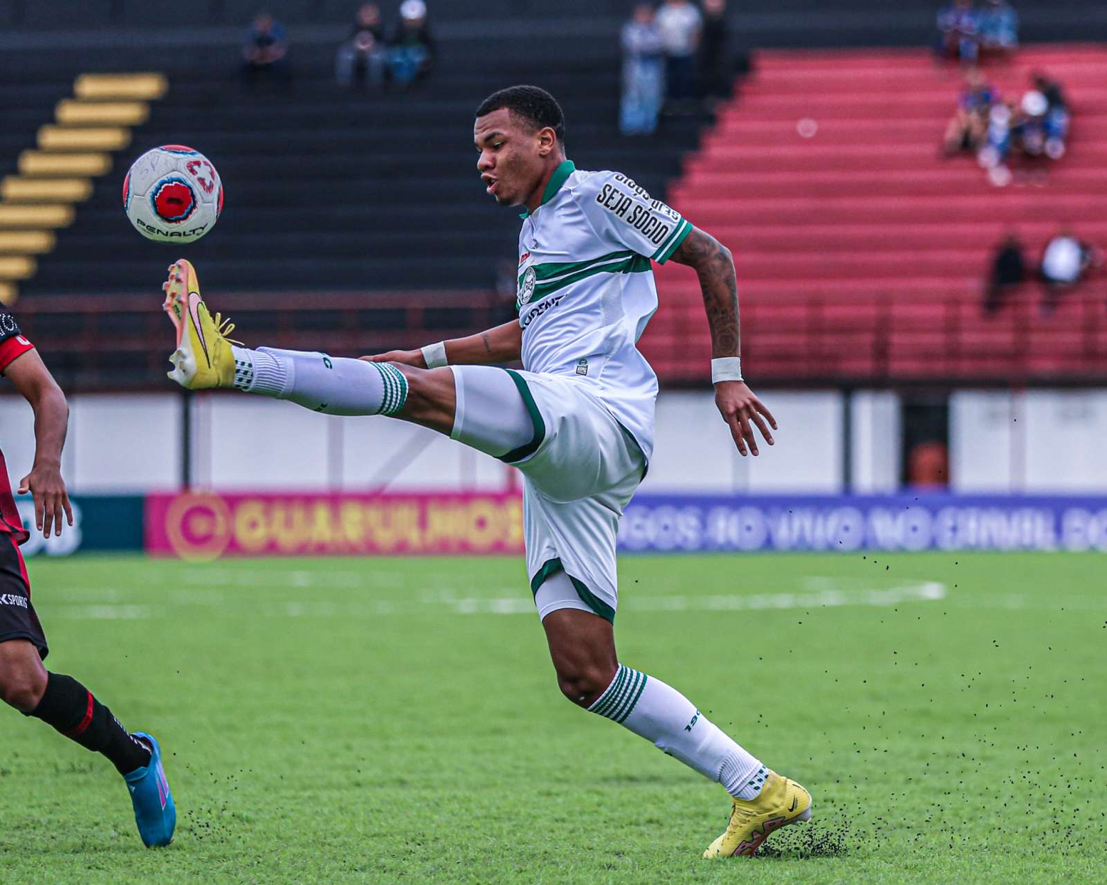 Coritiba garante a 1� coloca��o do grupo 16 da Copinha