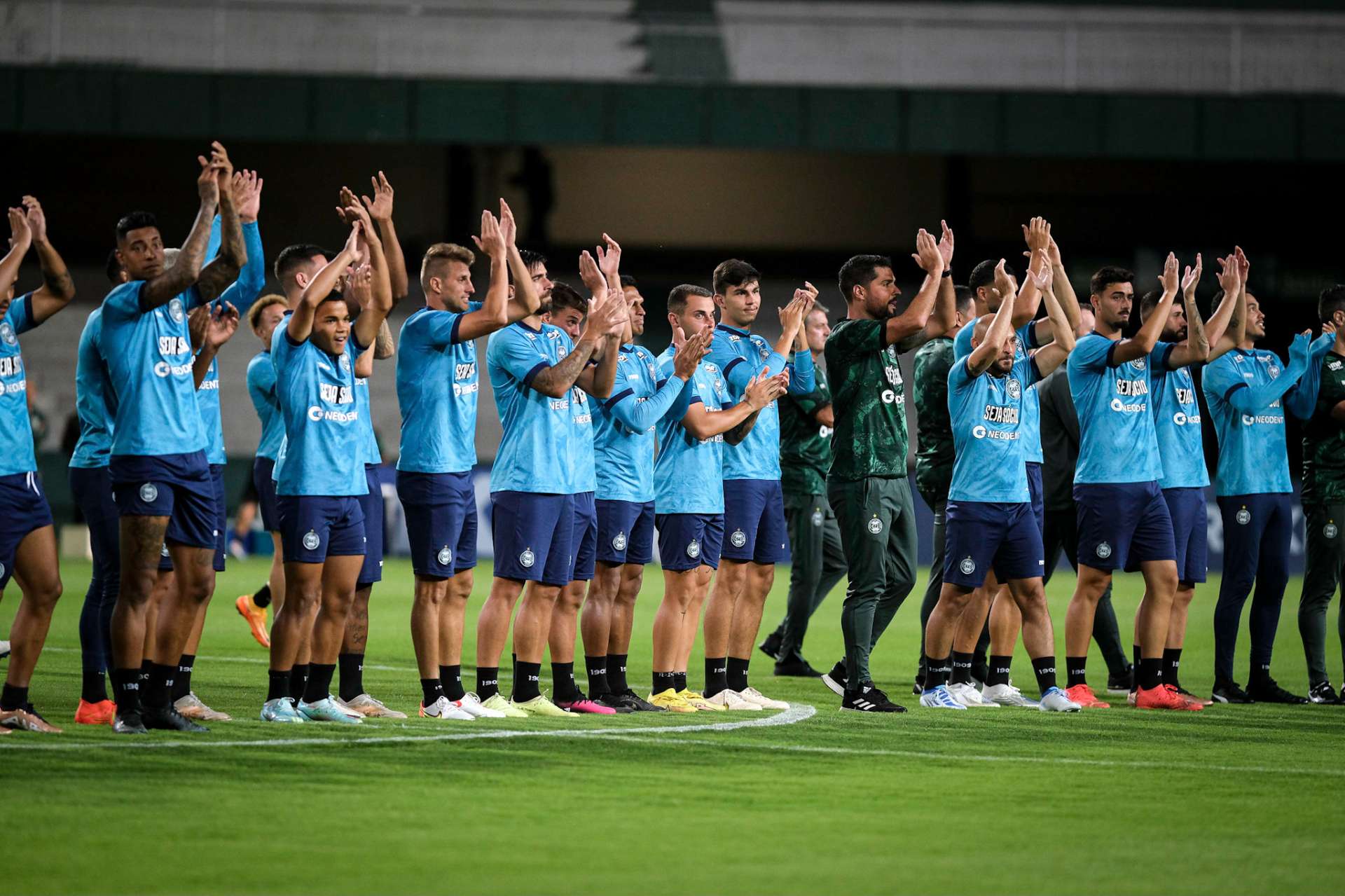 Treino aberto no Couto Pereira