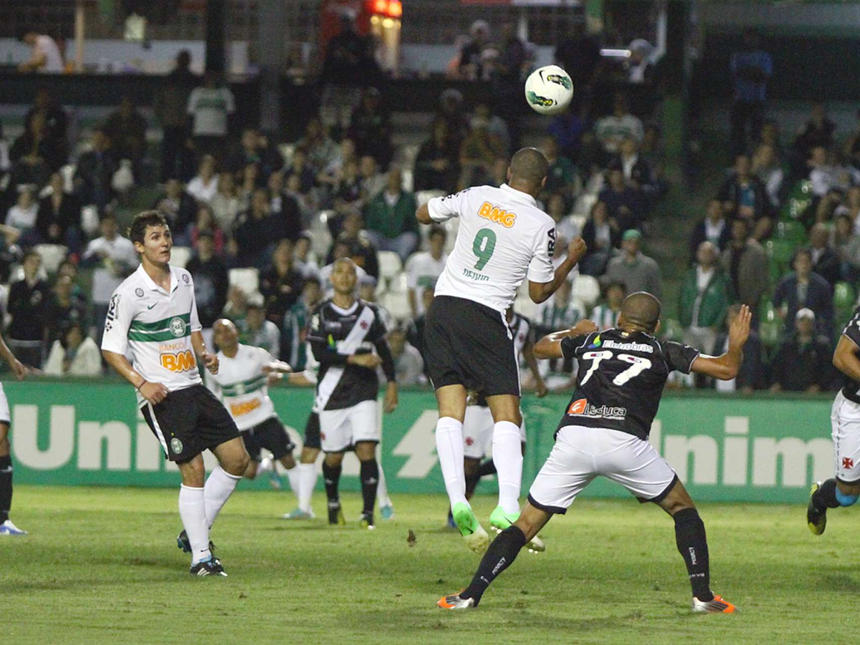 Contra o Vasco, Coxa vai em busca da vit�ria