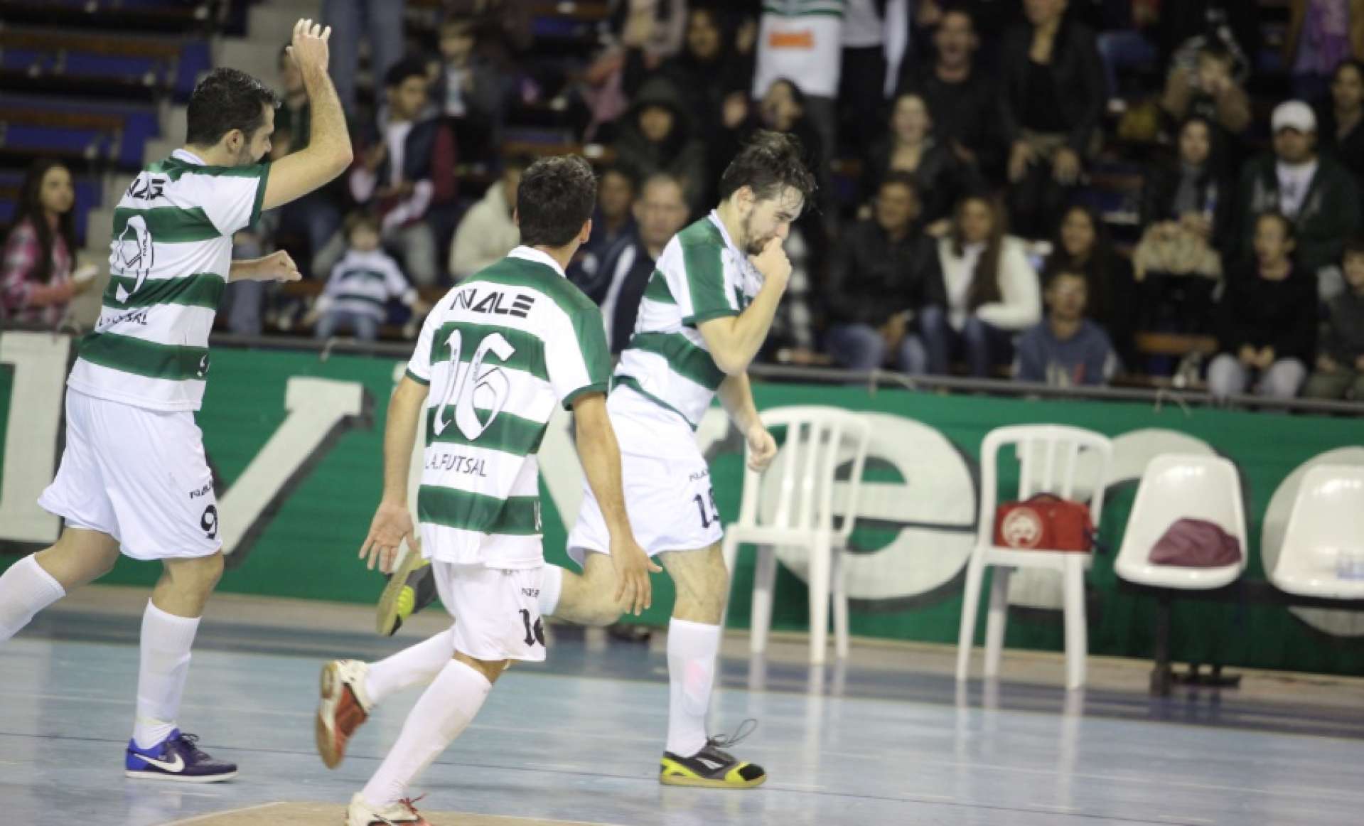 Coxa Futsal mant�m lideran�a da S�rie Prata
