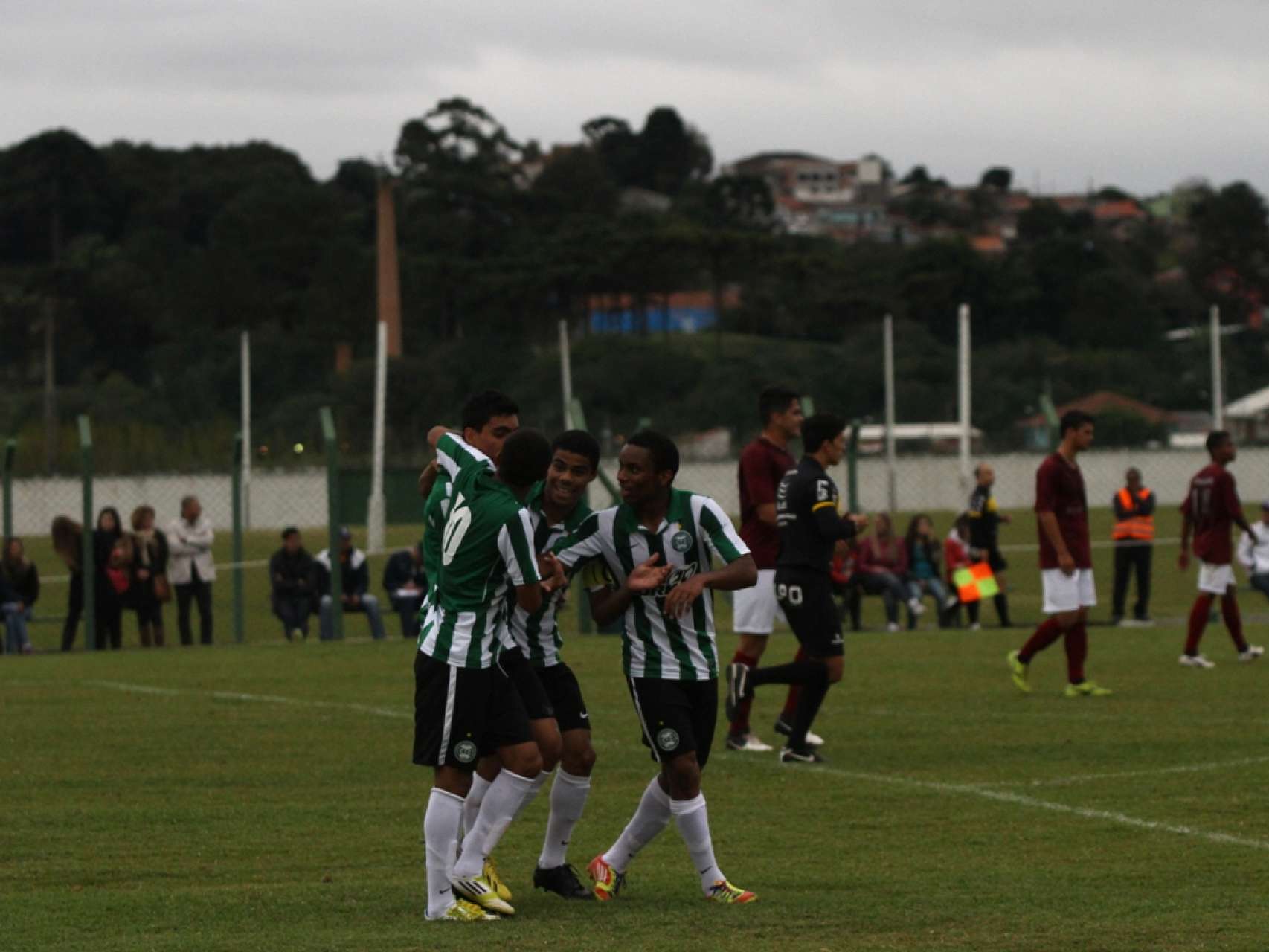 Coxa Sub-20 mant�m 100% de aproveitamento