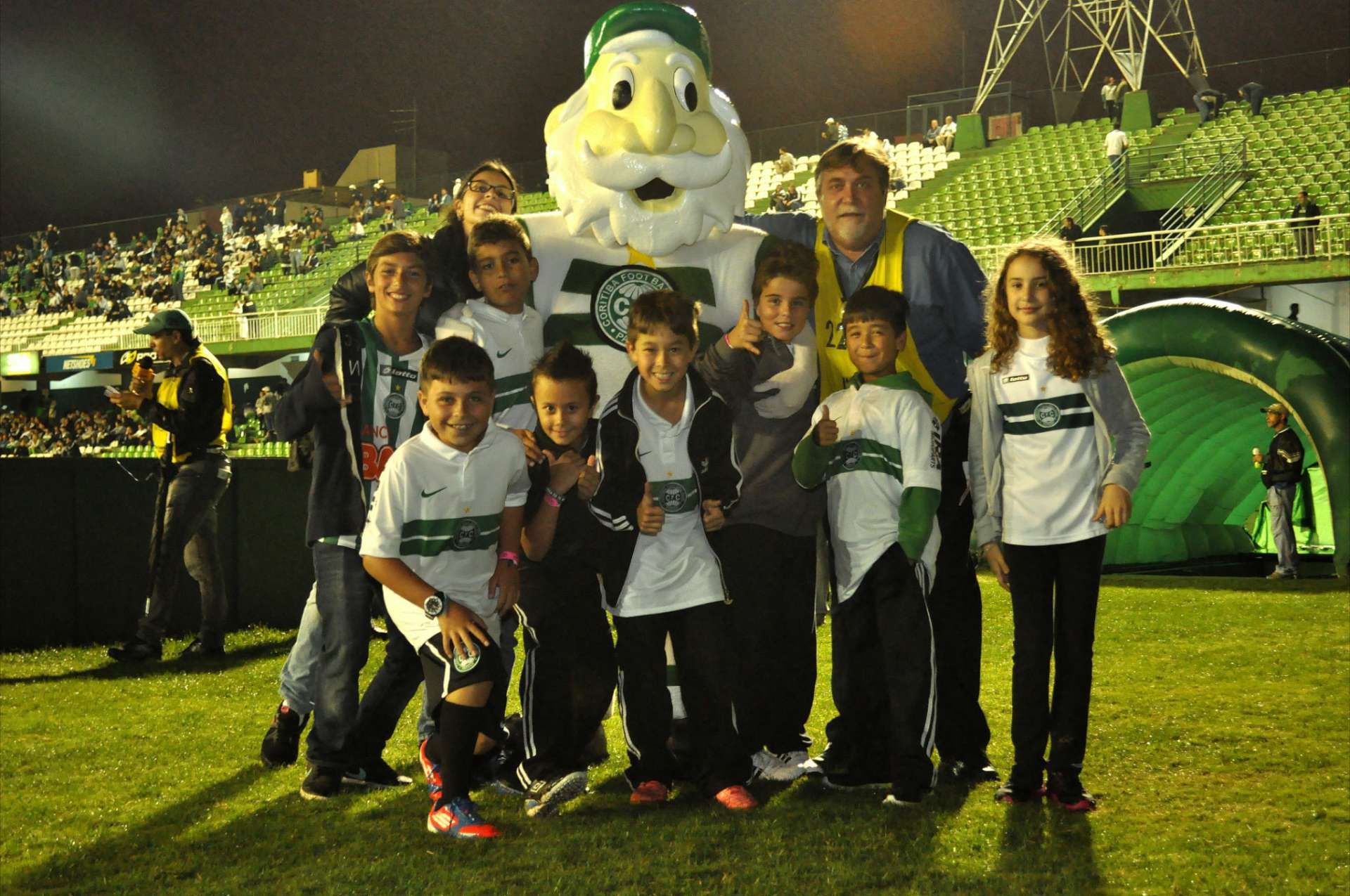 Fotos dos Mascotinhos Coritiba x Nacional 