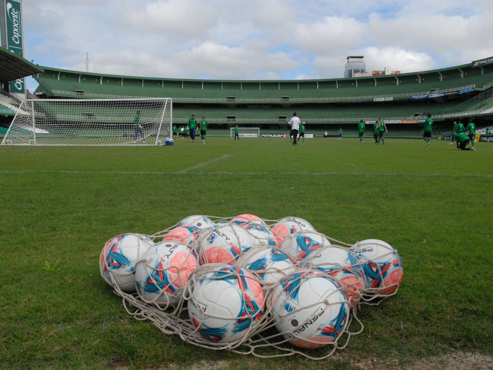 8� rodada do Paranaense come�ou nesta quarta