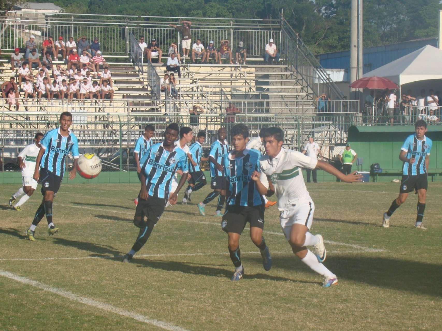 Coxa Sub-15 sofre rev�s em Votorantim