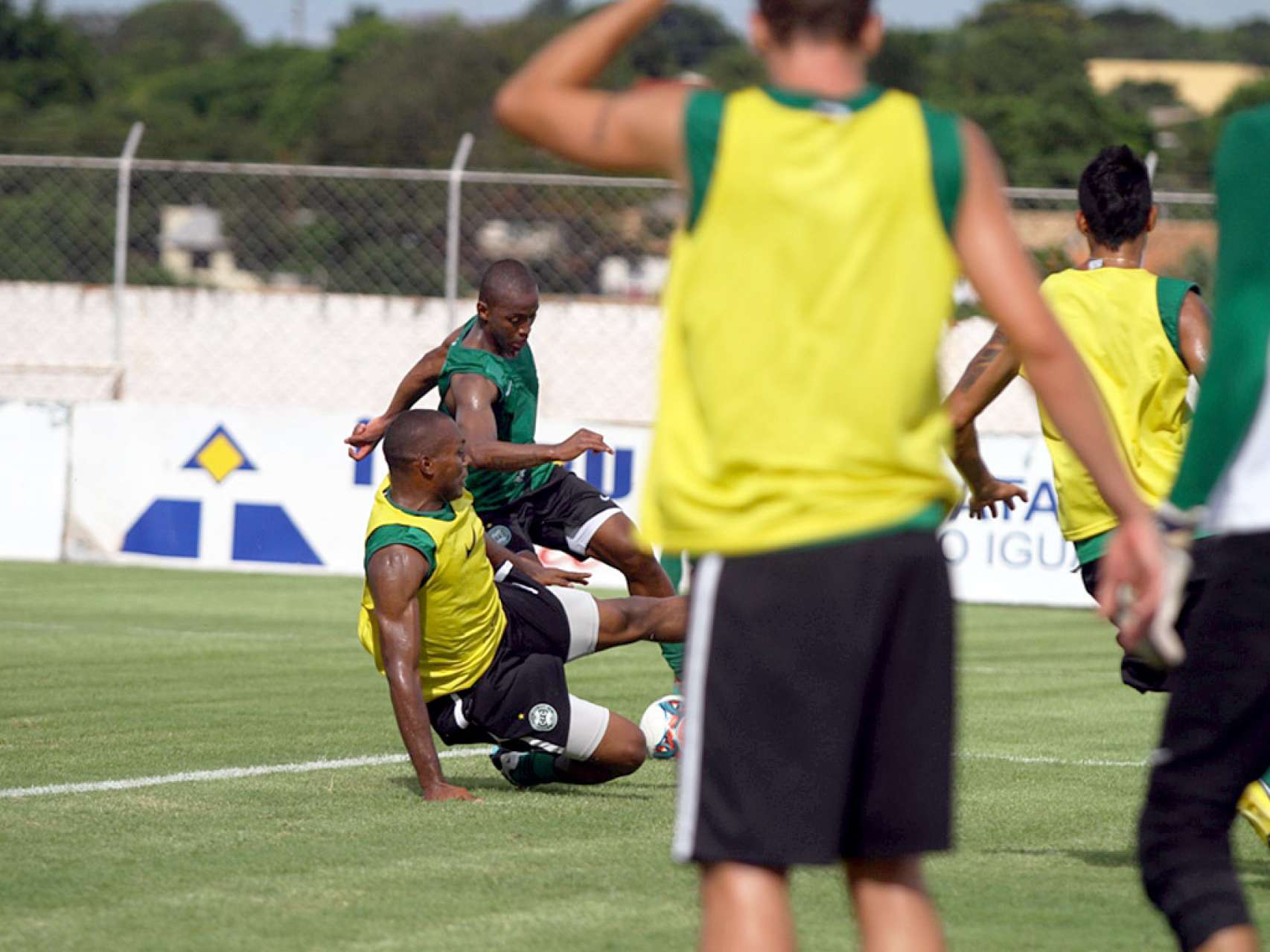 Coxa treina a tarde em Foz do Igua�u