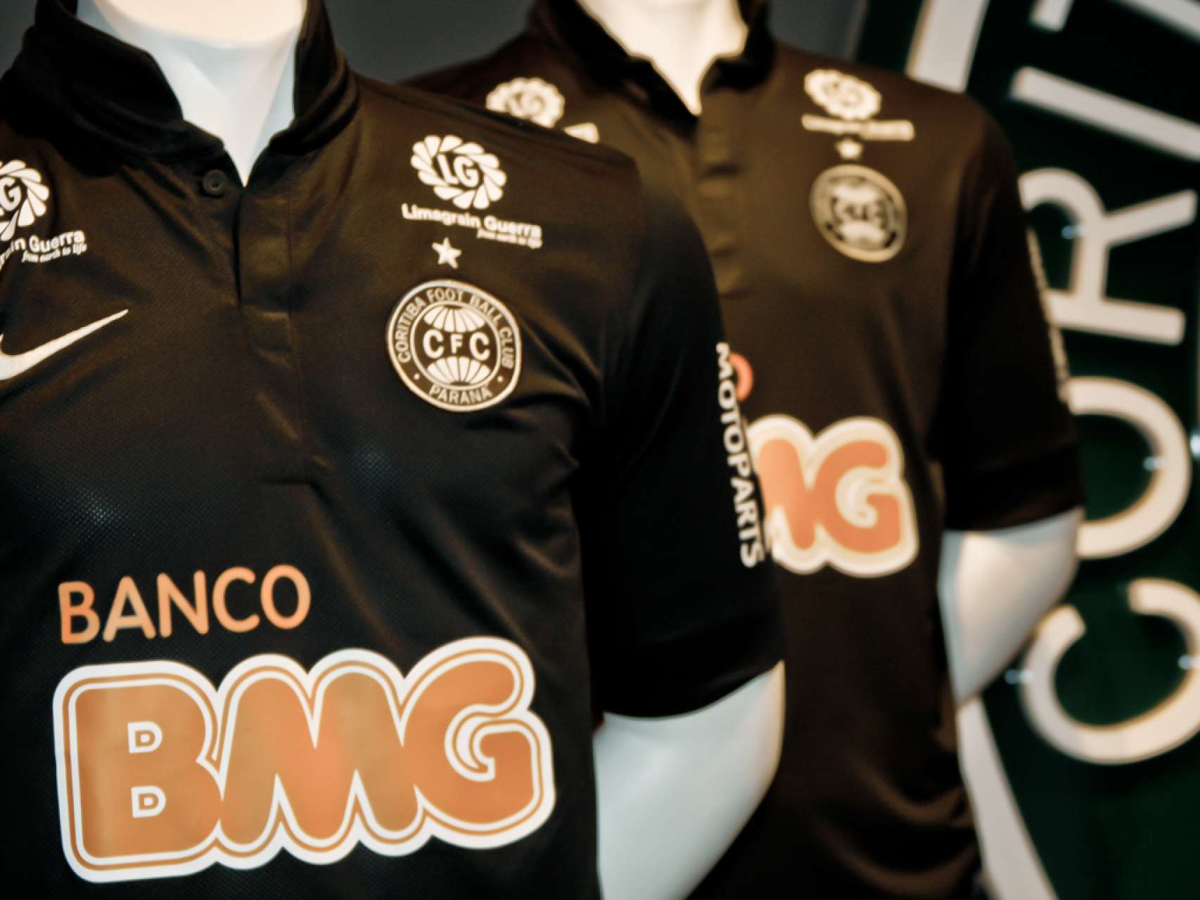 Natal mais coxa-branca na Coritiba Store