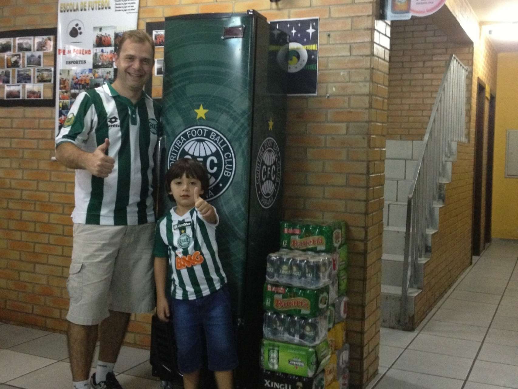 Geladeira exclusiva do Coxa � entregue a s�cio