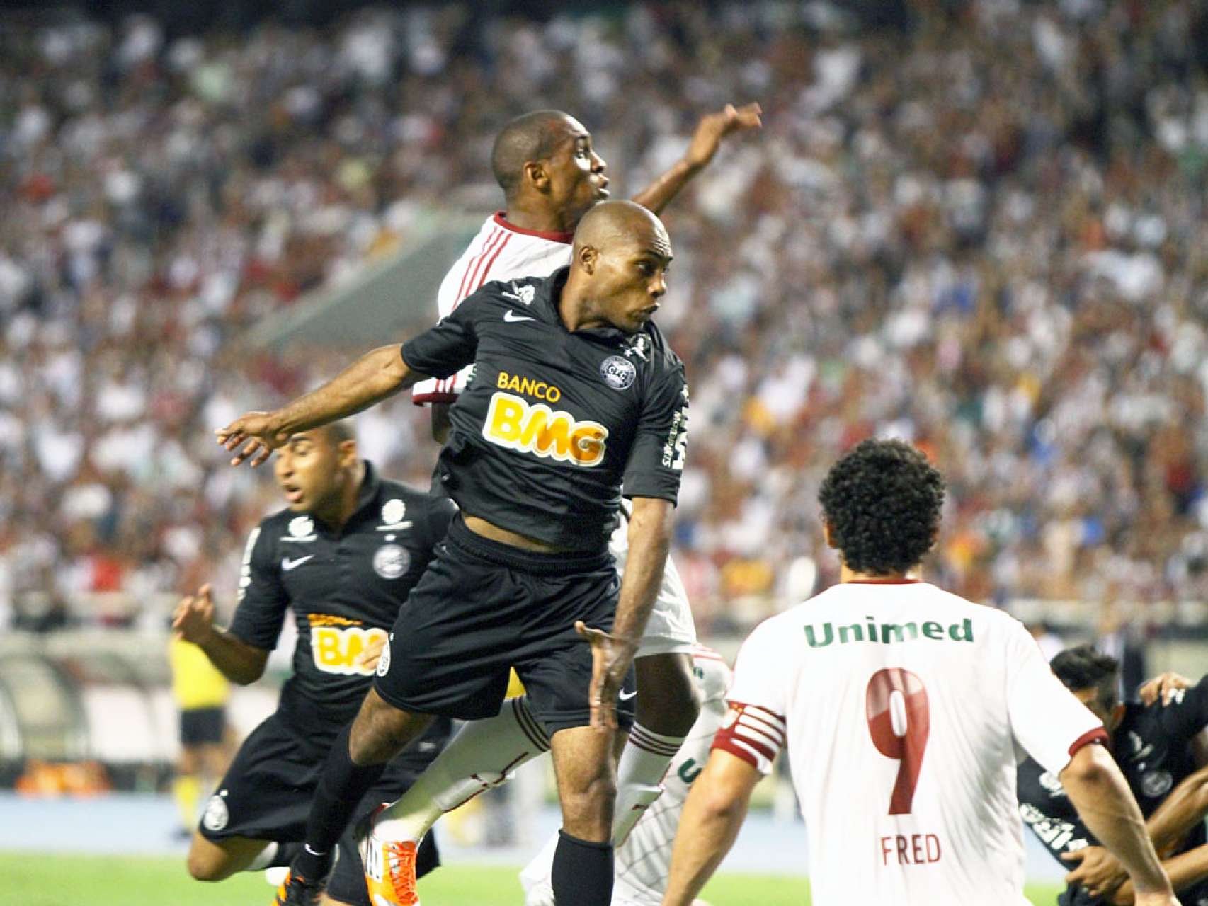 Luccas Claro: �Procurar estar crescendo a cada jogo�