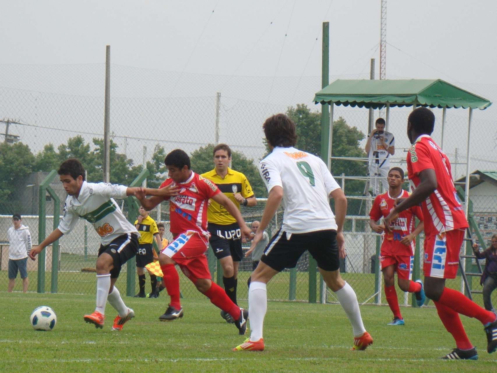 Coxa Sub-18 estreia na terceira fase