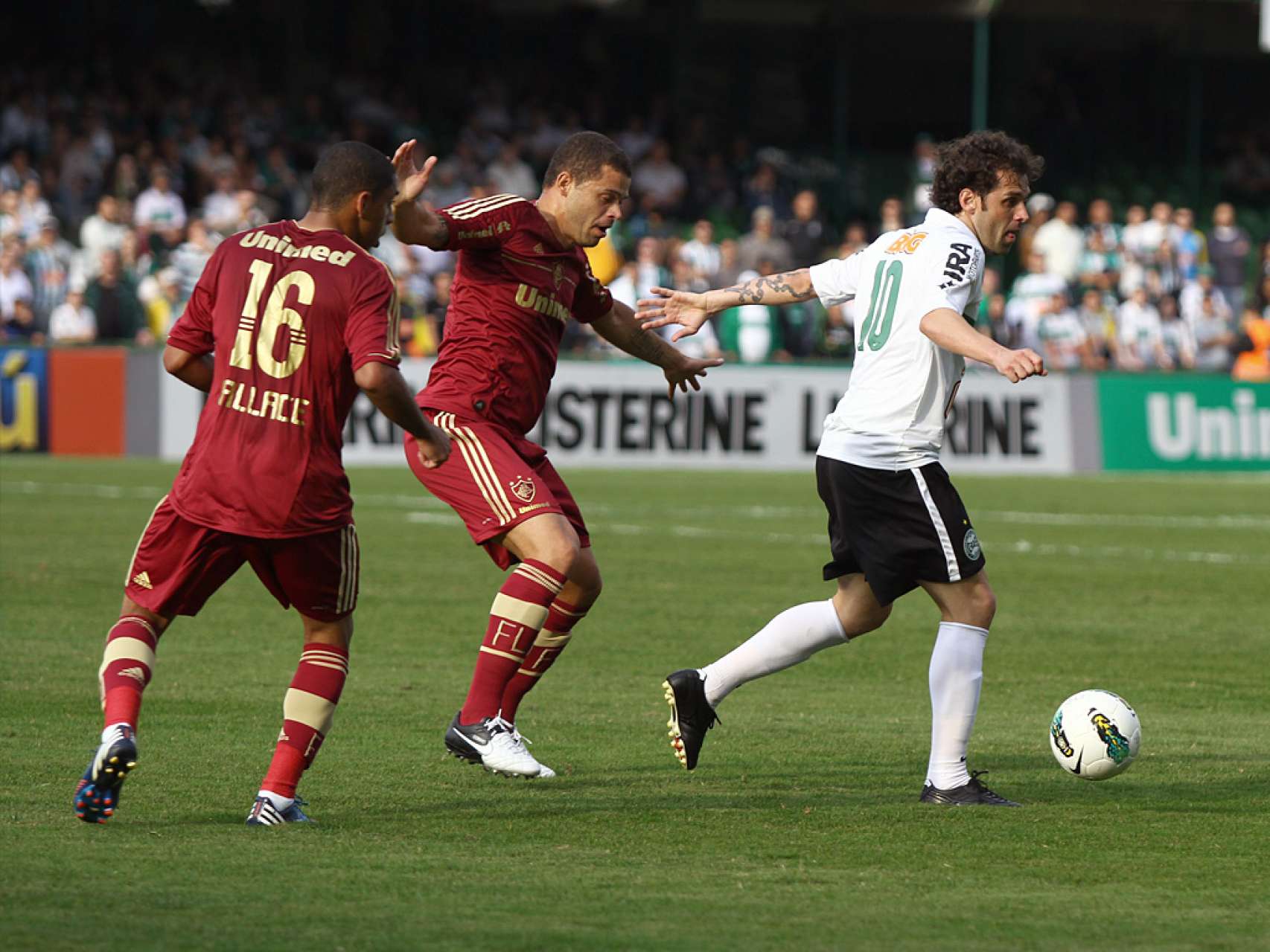 Coxa e Fluminense entram em campo pela 32� vez