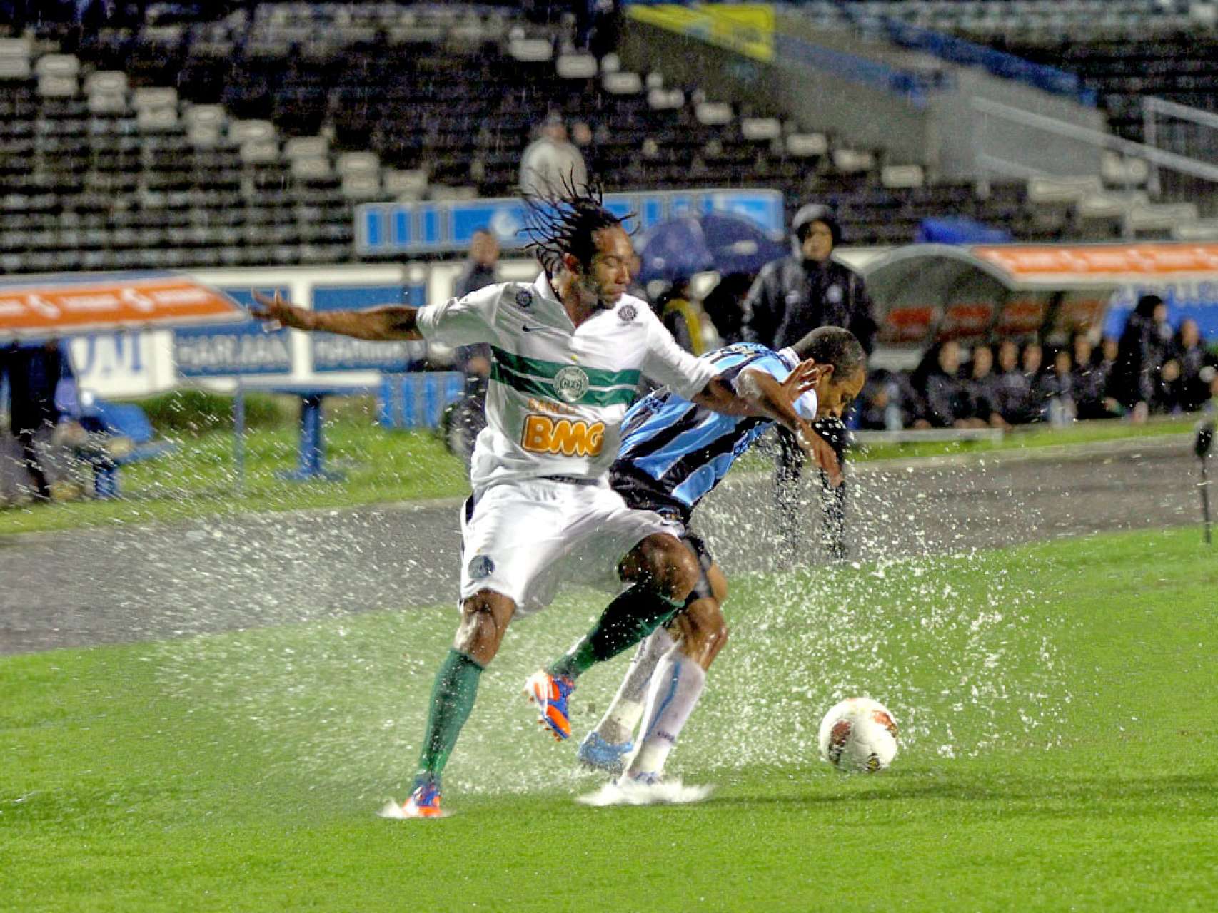 Coxa e Gr�mio se enfrentam pela quarta vez na temporada