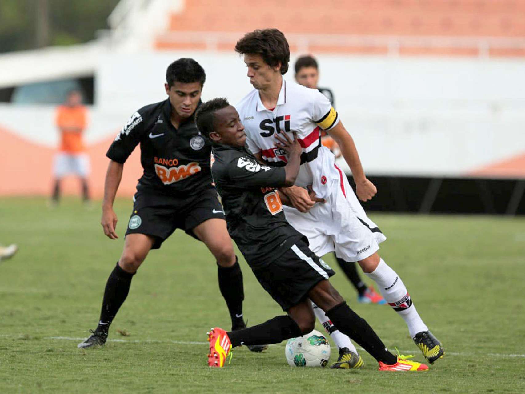 Coxa Sub-20 est� nas oitavas de final da Copa do Brasil
