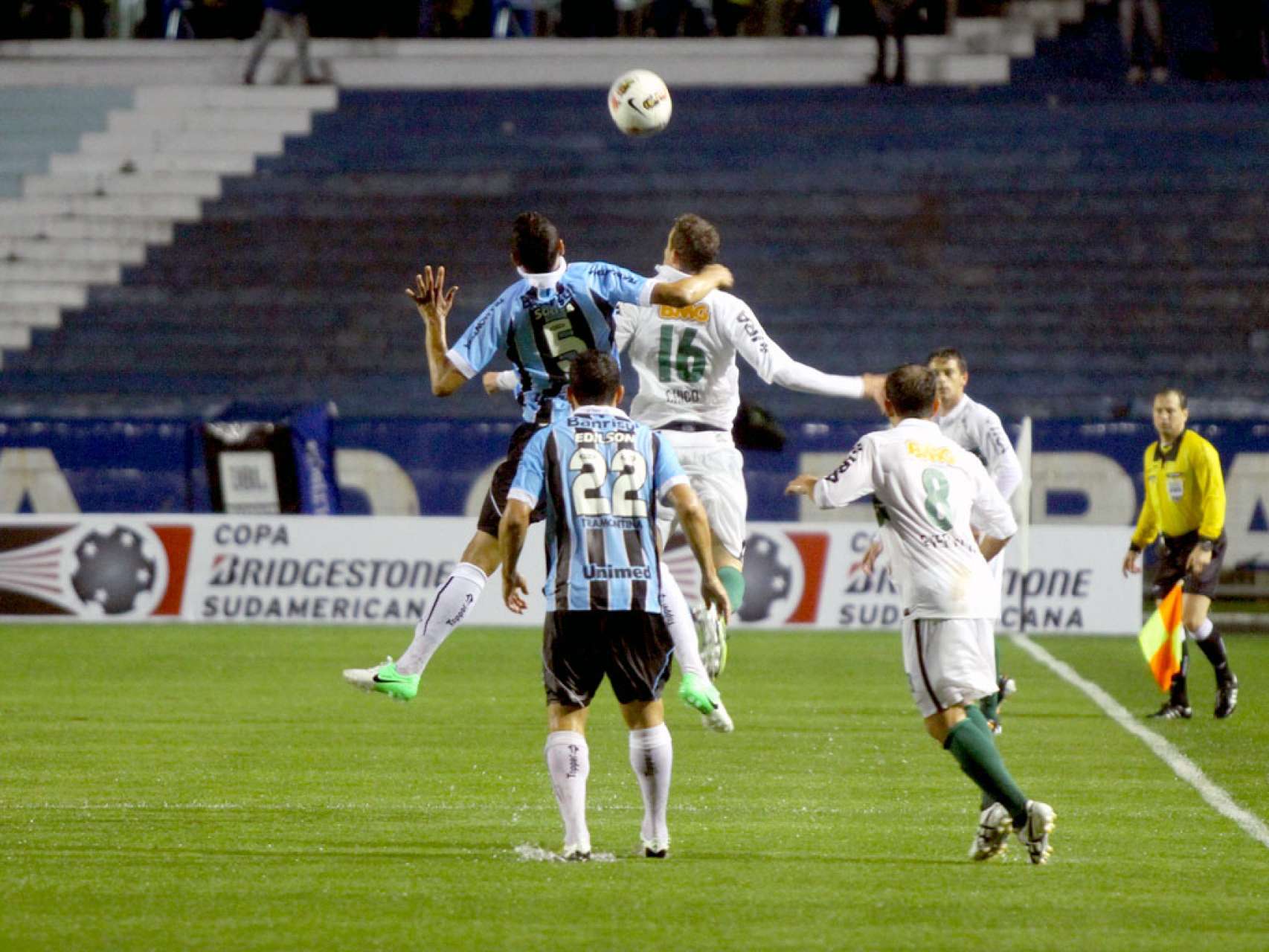 CBF altera data de jogo do Coxa