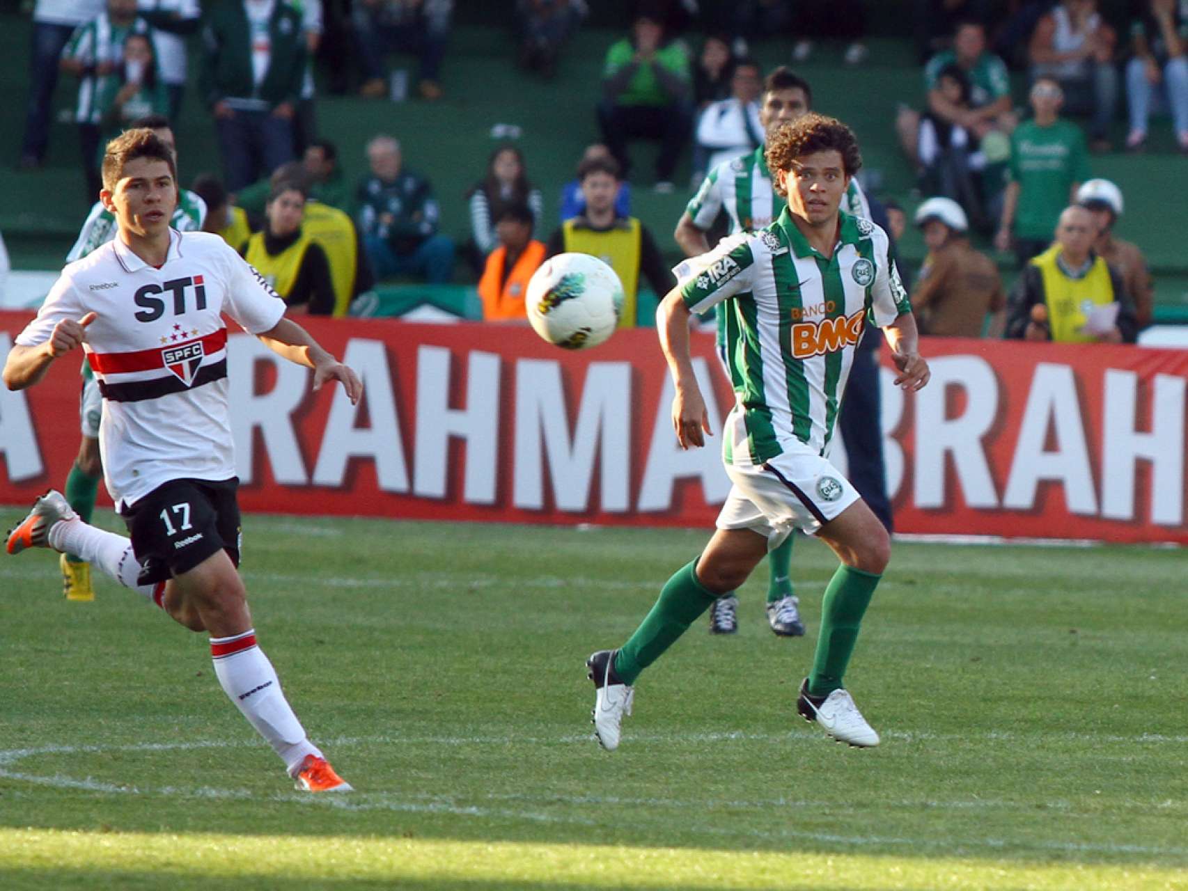 Victor Ferraz: 