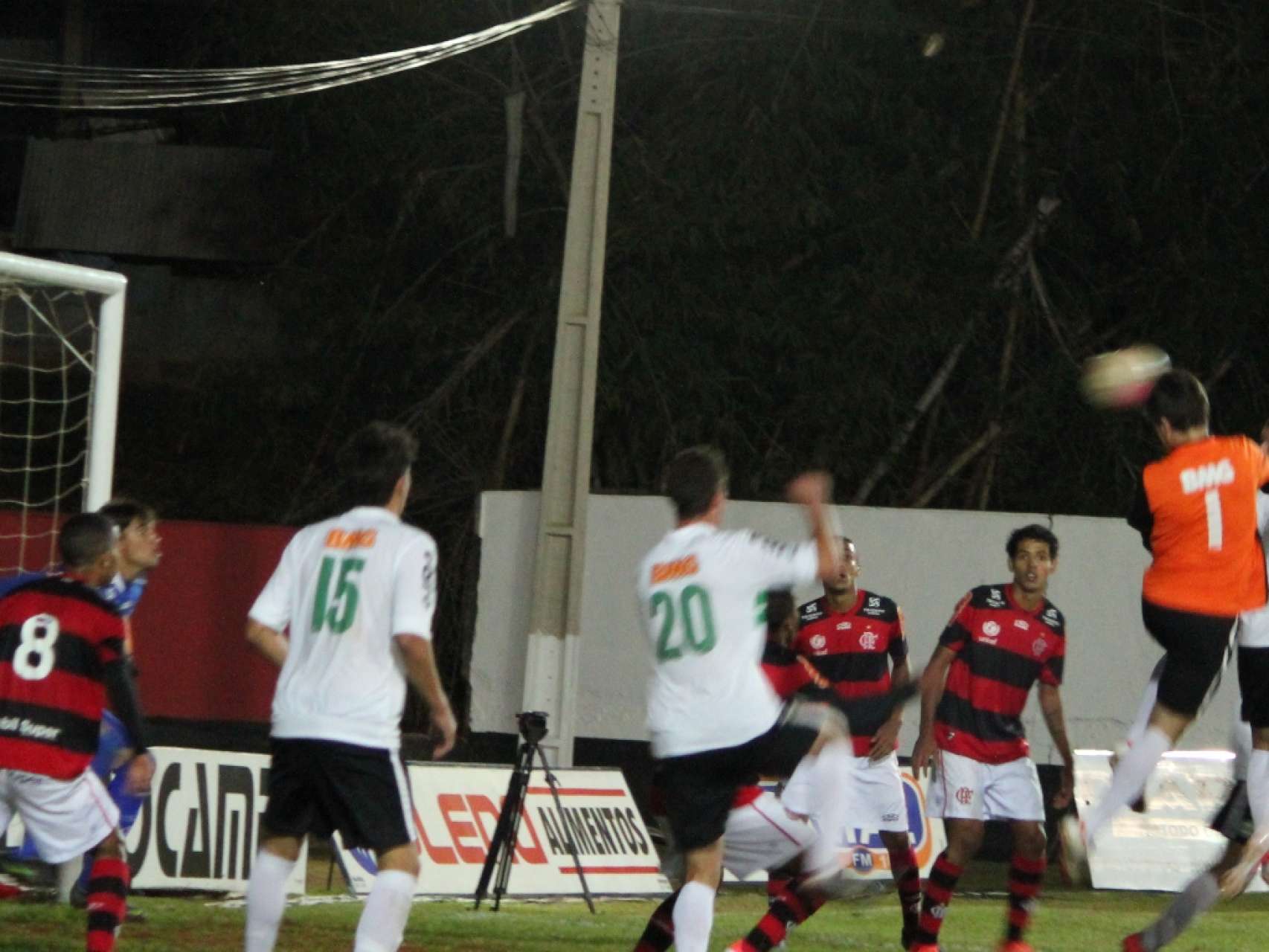 Coxa � derrotado na Ta�a BH