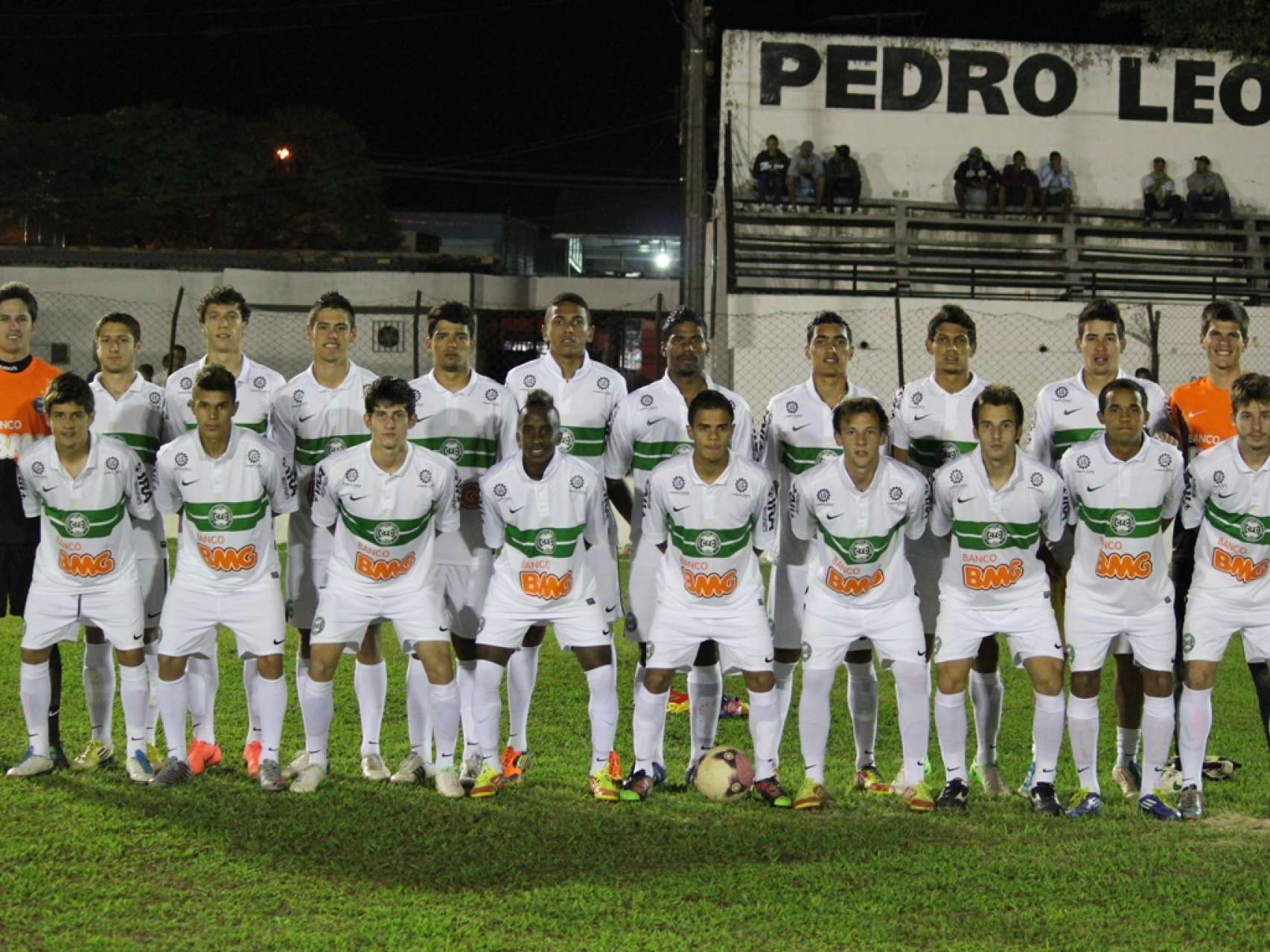 Coxa Sub-20 vence mais uma na Ta�a BH