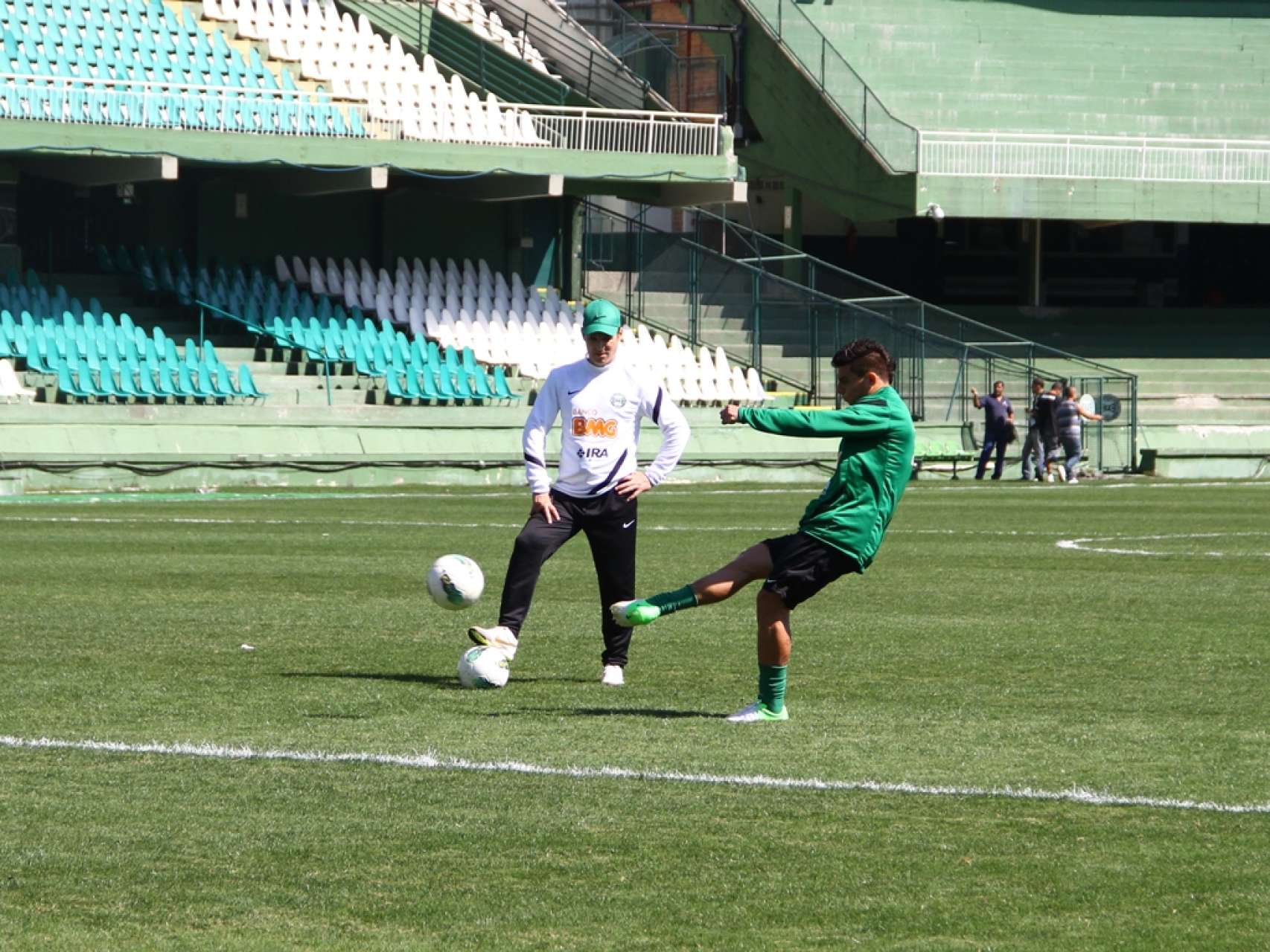 Coxa faz o �ltimo treino antes de encarar o Corinthians
