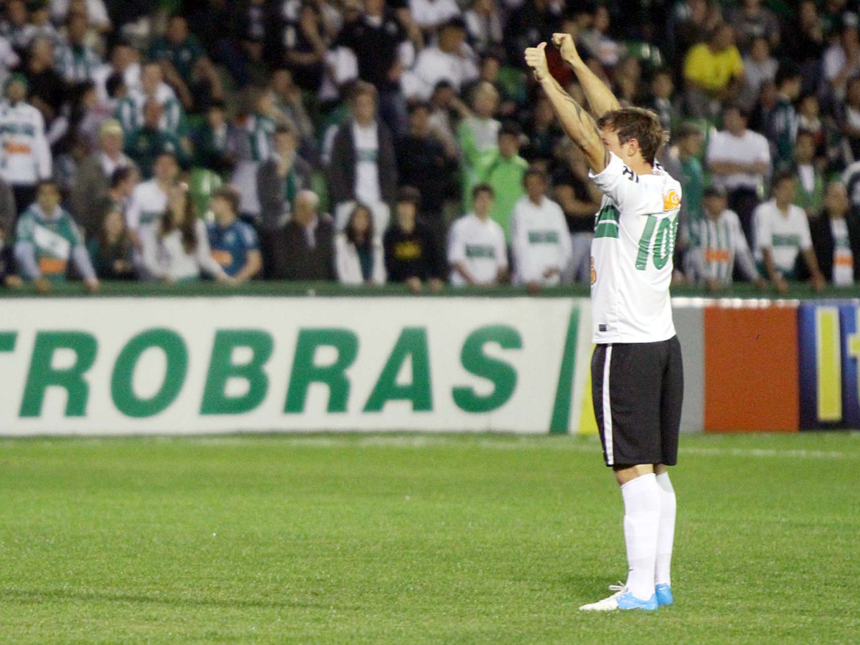 Willian completa seu 100� jogo