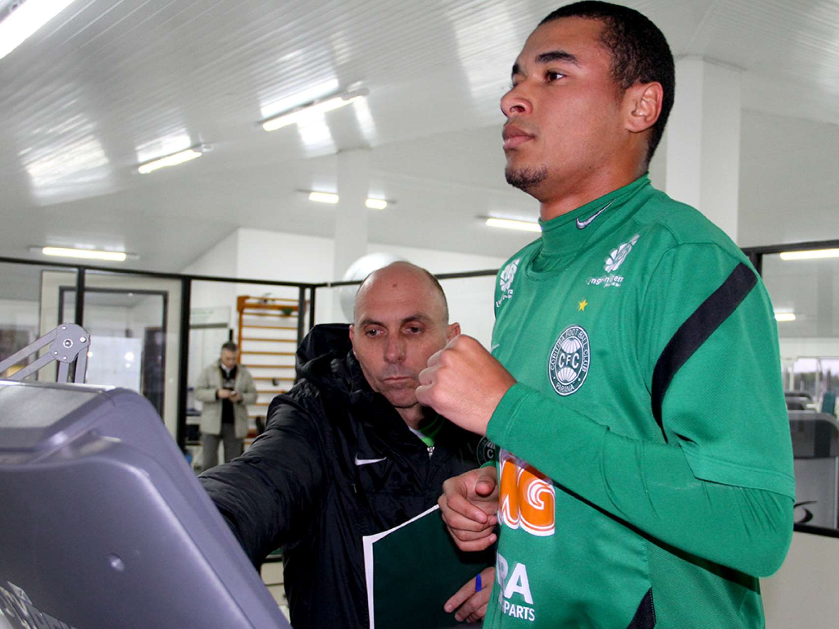 Coxa confirma Henrique