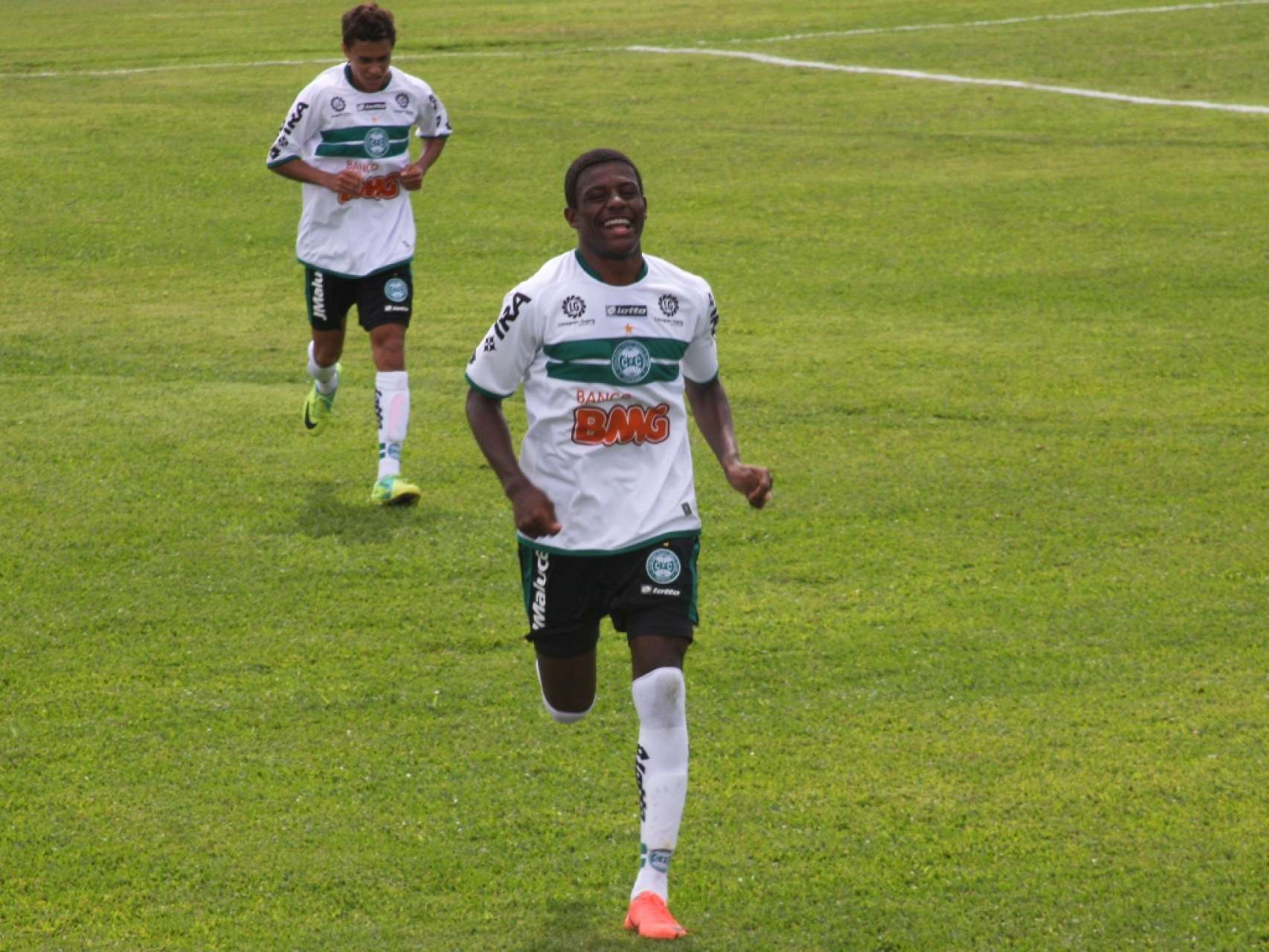 Abner � convocado mais uma vez