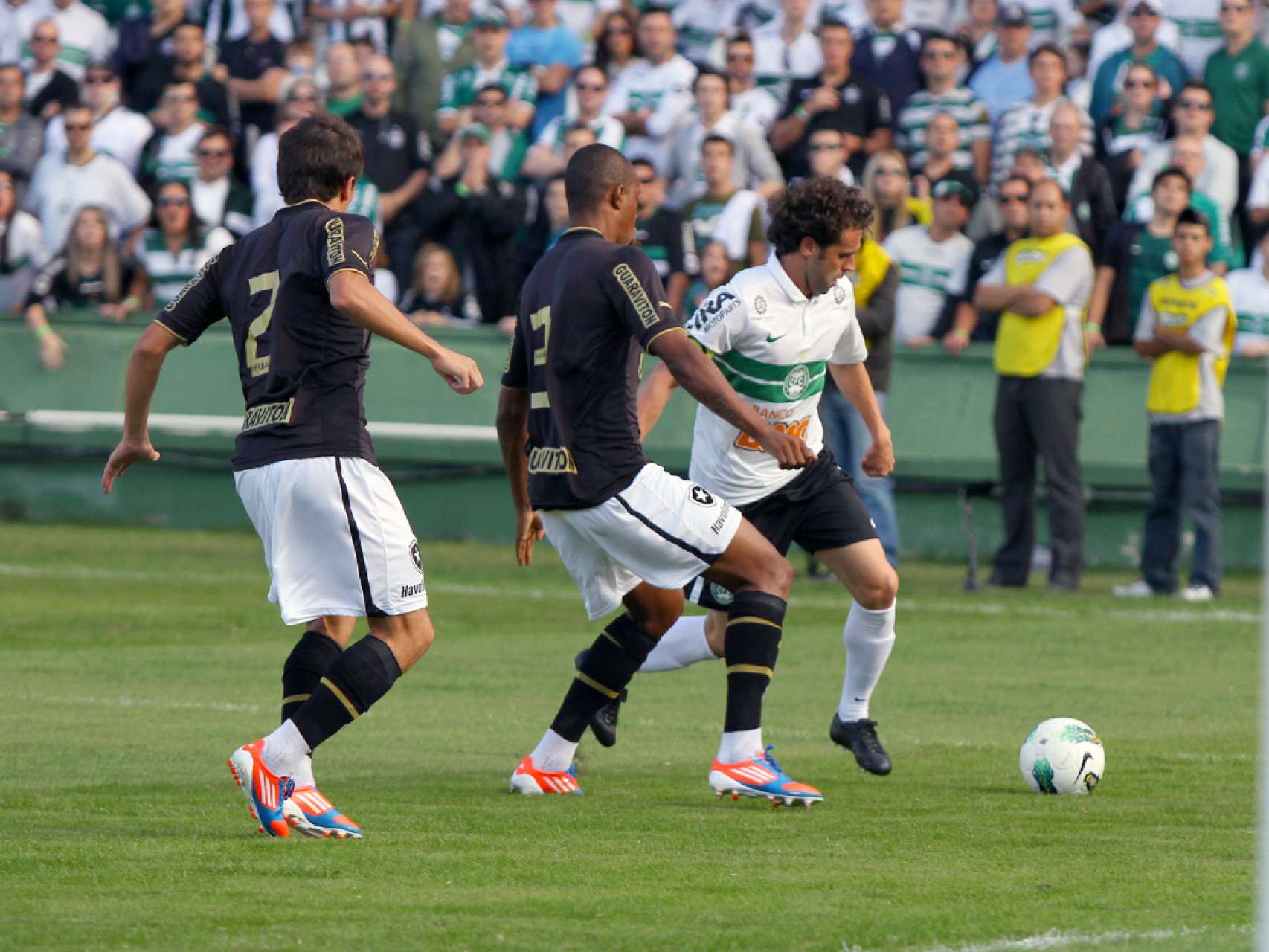 Coritiba sofre rev�s no Brasileiro