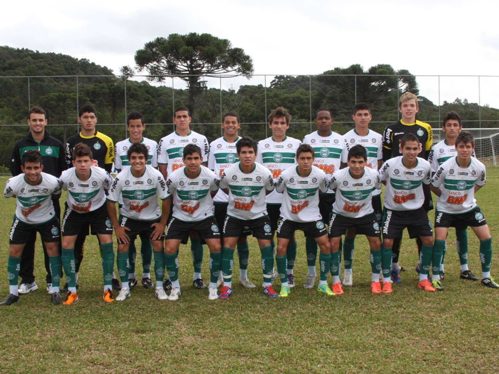 Coxa Sub-17 estreia contra time da casa na Copa do Brasil