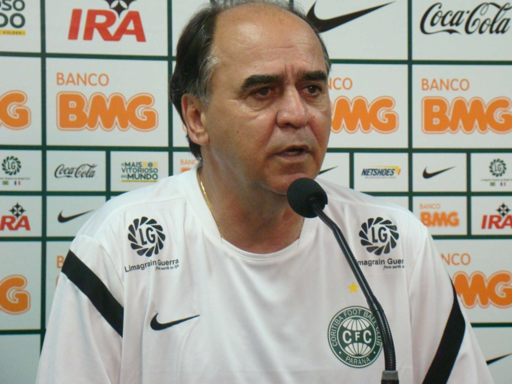 Na Copa, proje��o � no �segundo tempo�
