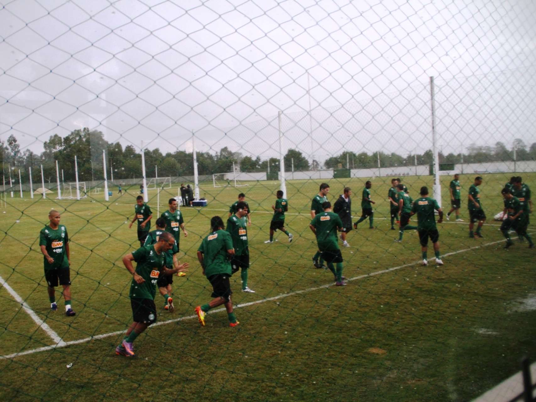 Coxa treina no est�dio do Corinthians-AL