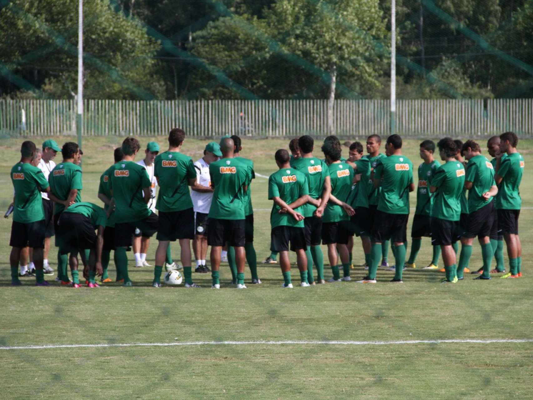 Coxa se prepara para enfrentar Londrina