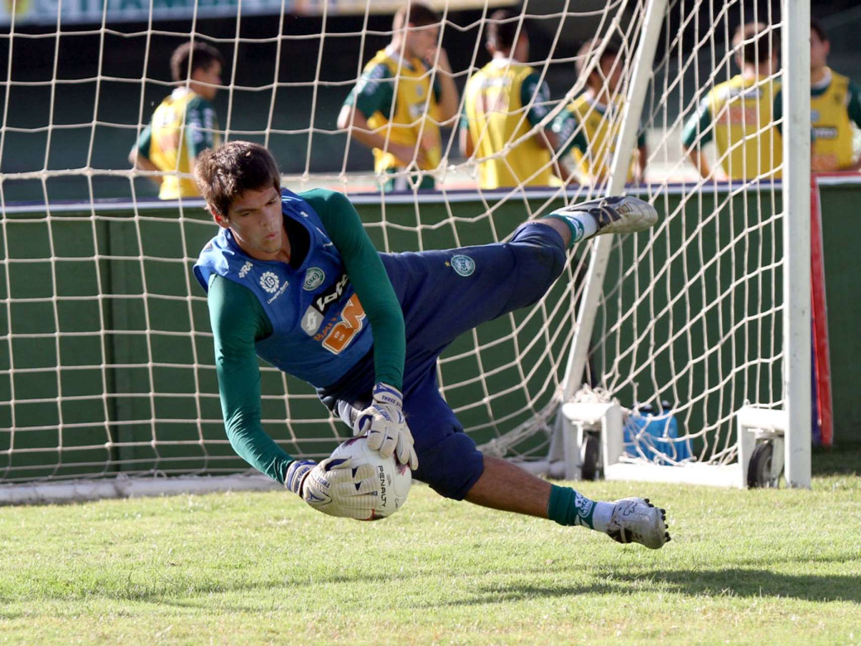 Atletas do Coxa se apresentam na Sele��o