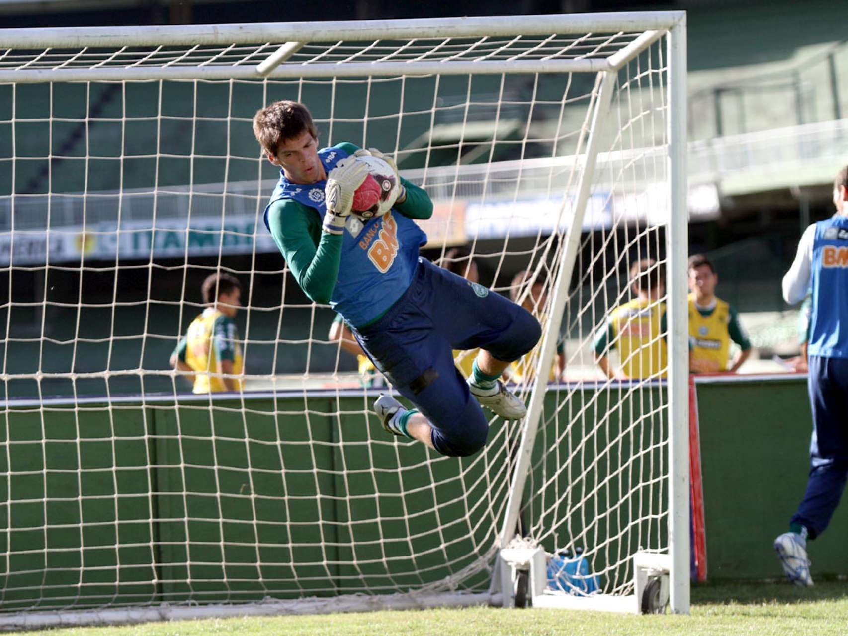 Victor Brasil � convocado para Sele��o Sub-20
