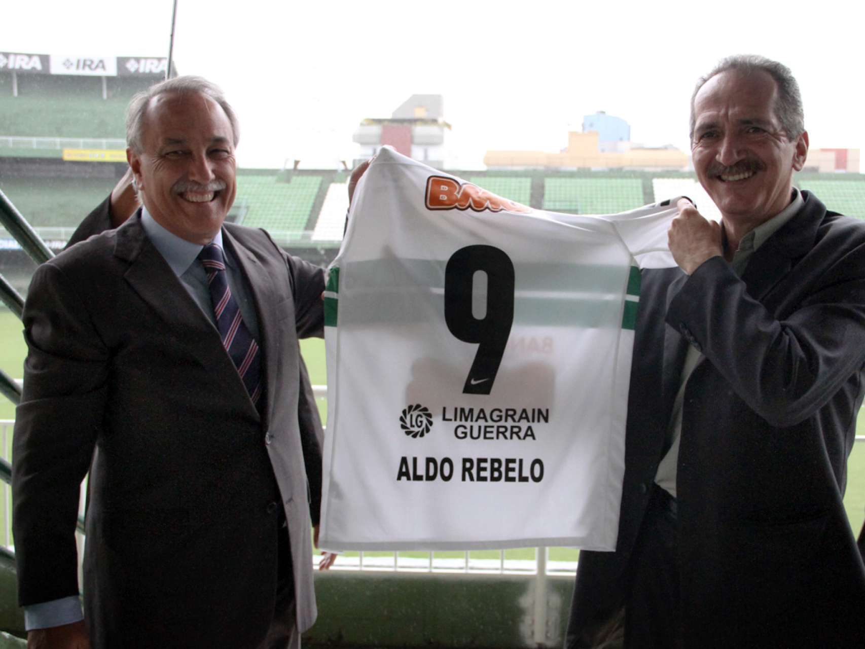Aldo Rebelo elogia campanha coxa-branca