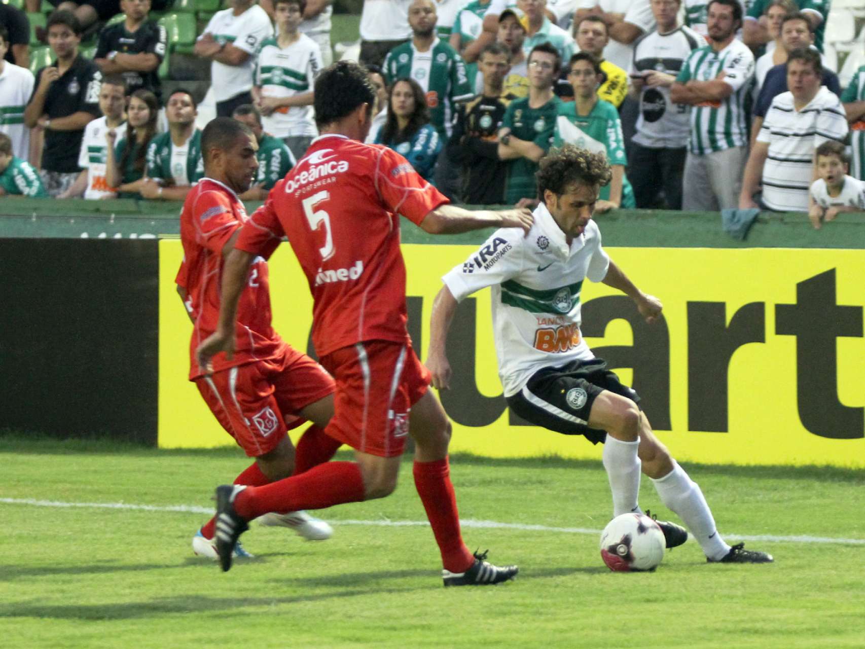Coritiba e Rio Branco empatam