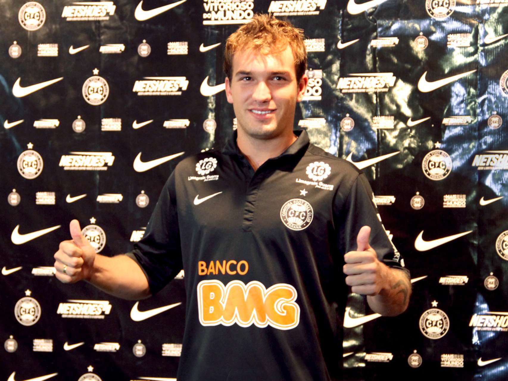Coxa lan�a camisa tr�s
