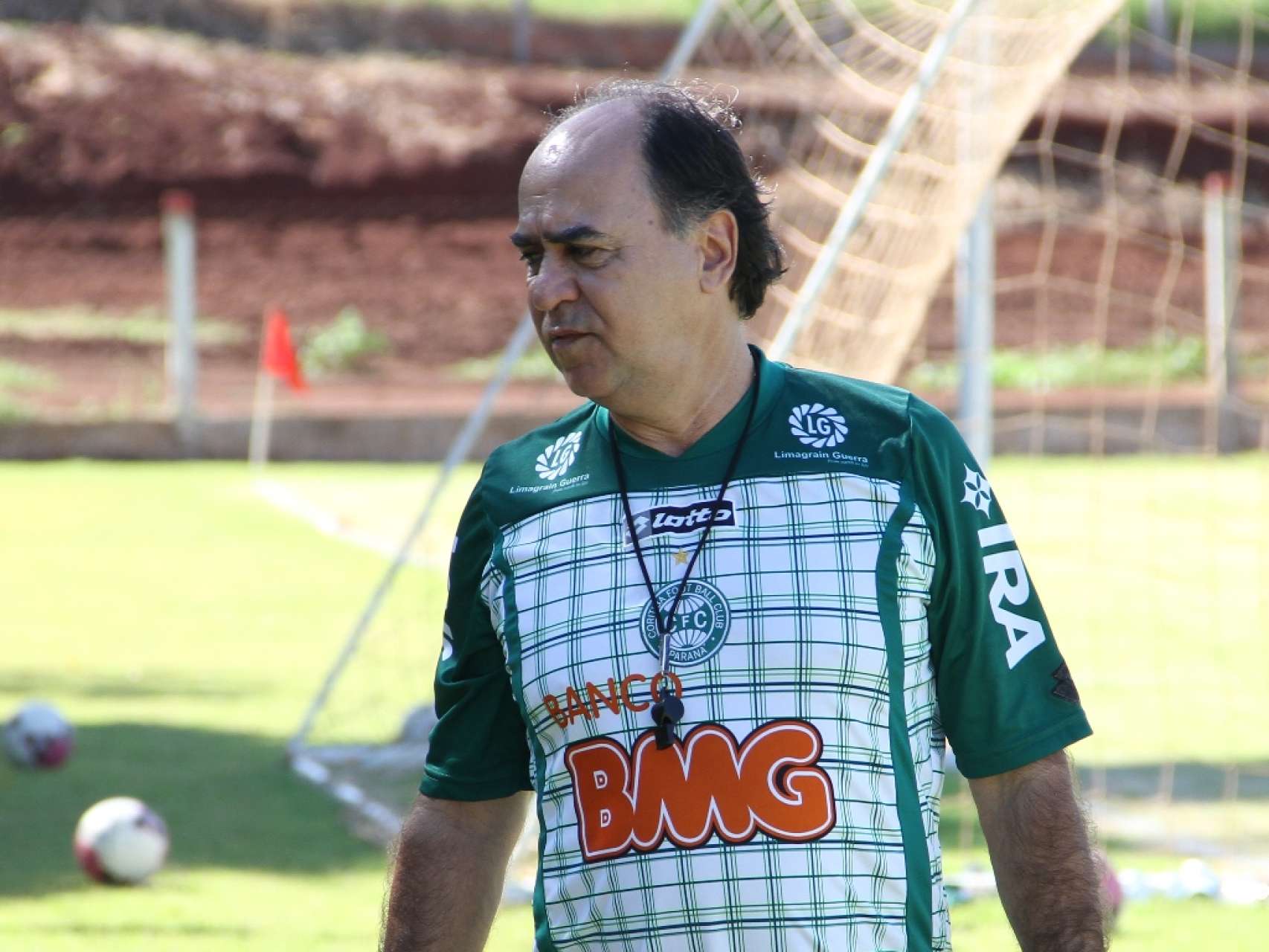Treinador avalia possibilidades na equipe