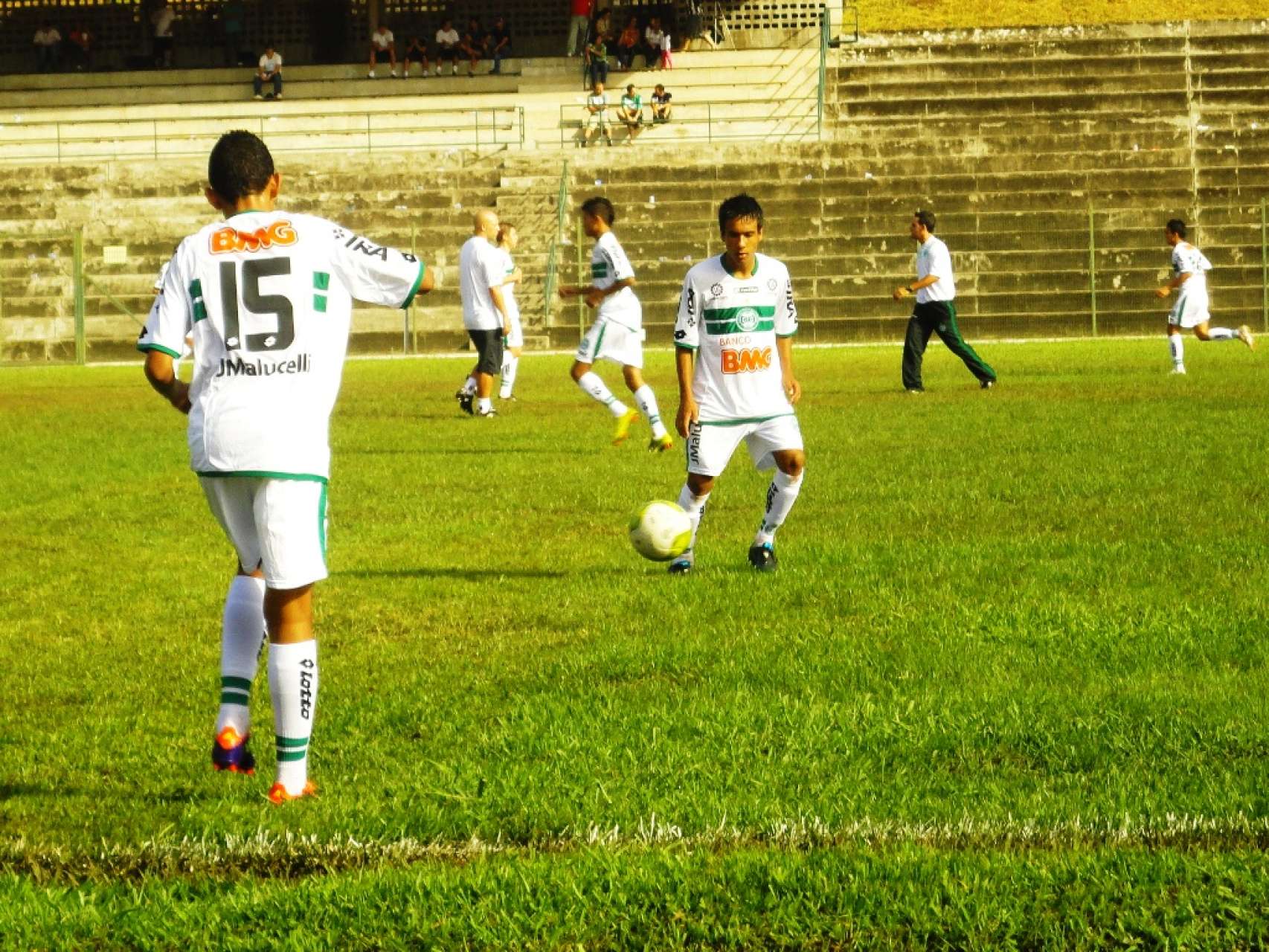 Coxa Sub-15 se classifica para as quartas de final