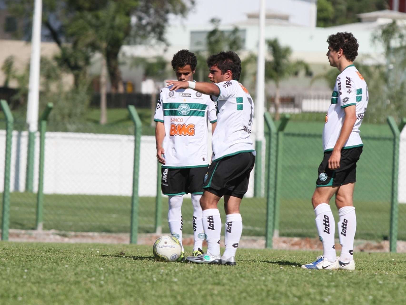 Coxa luta, mas n�o consegue a classifica��o