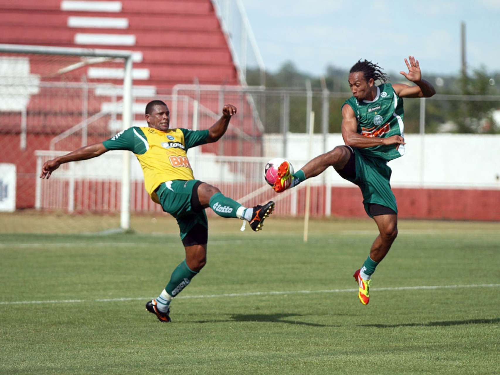 Marcelo Oliveira esbo�a equipe