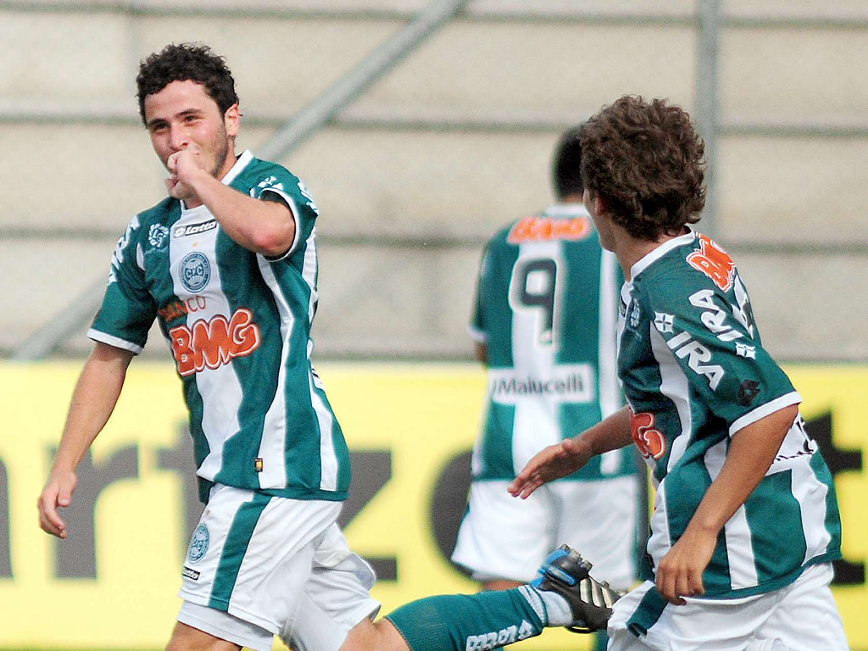 Coxa avan�a no Brasileiro sub-20